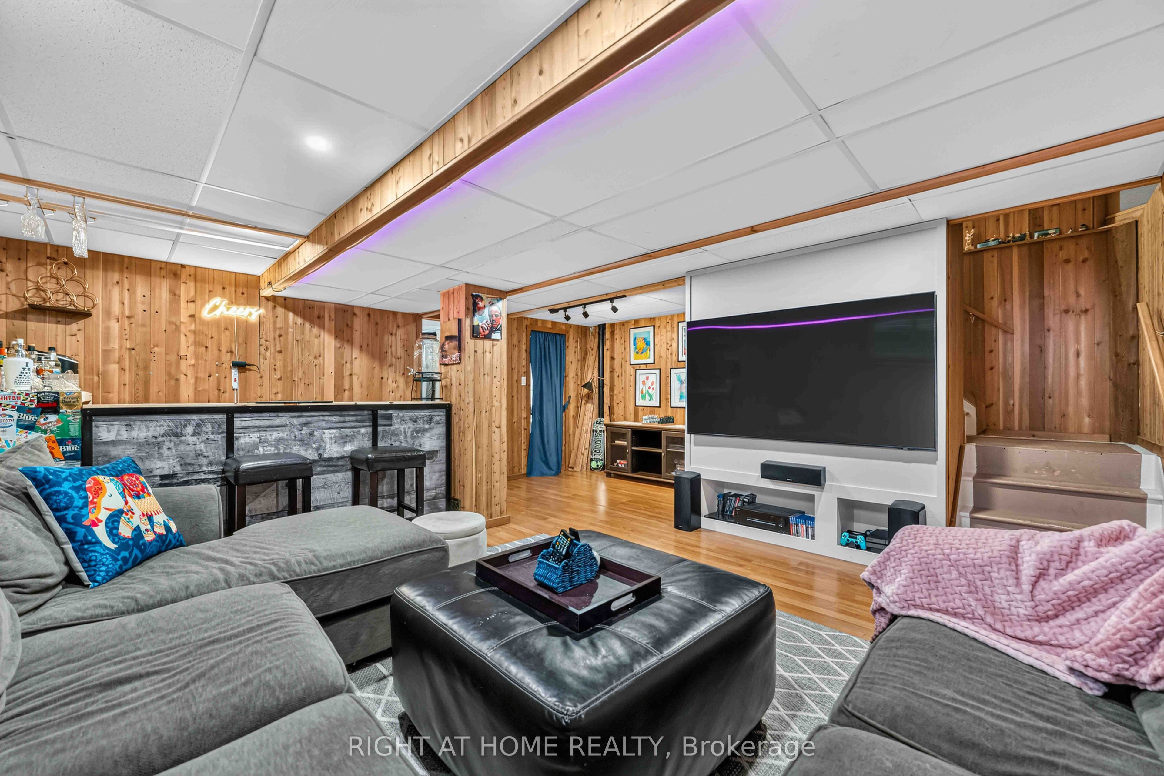 1552 Stojko Street Property Photo 33
