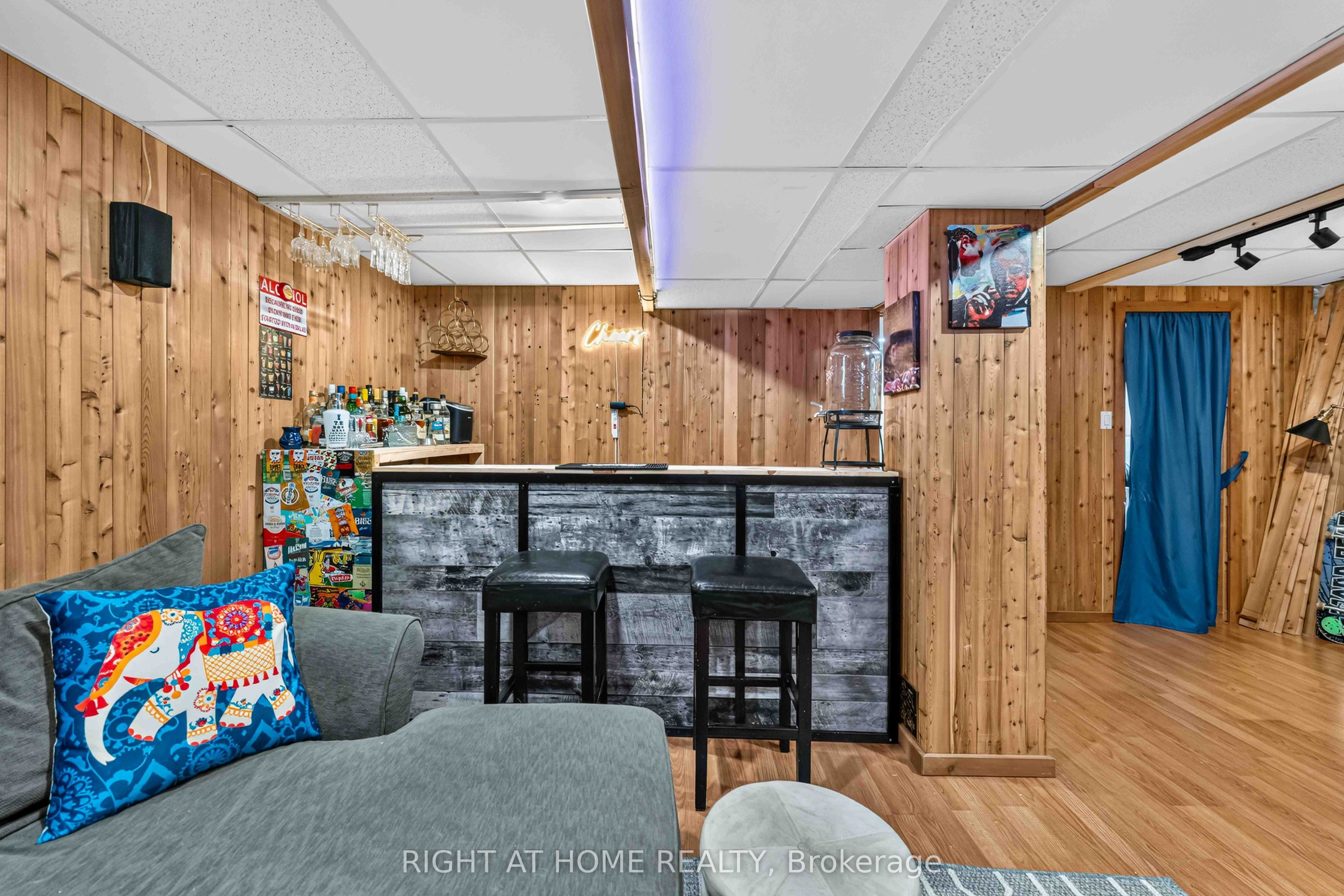 1552 Stojko Street Property Photo 36