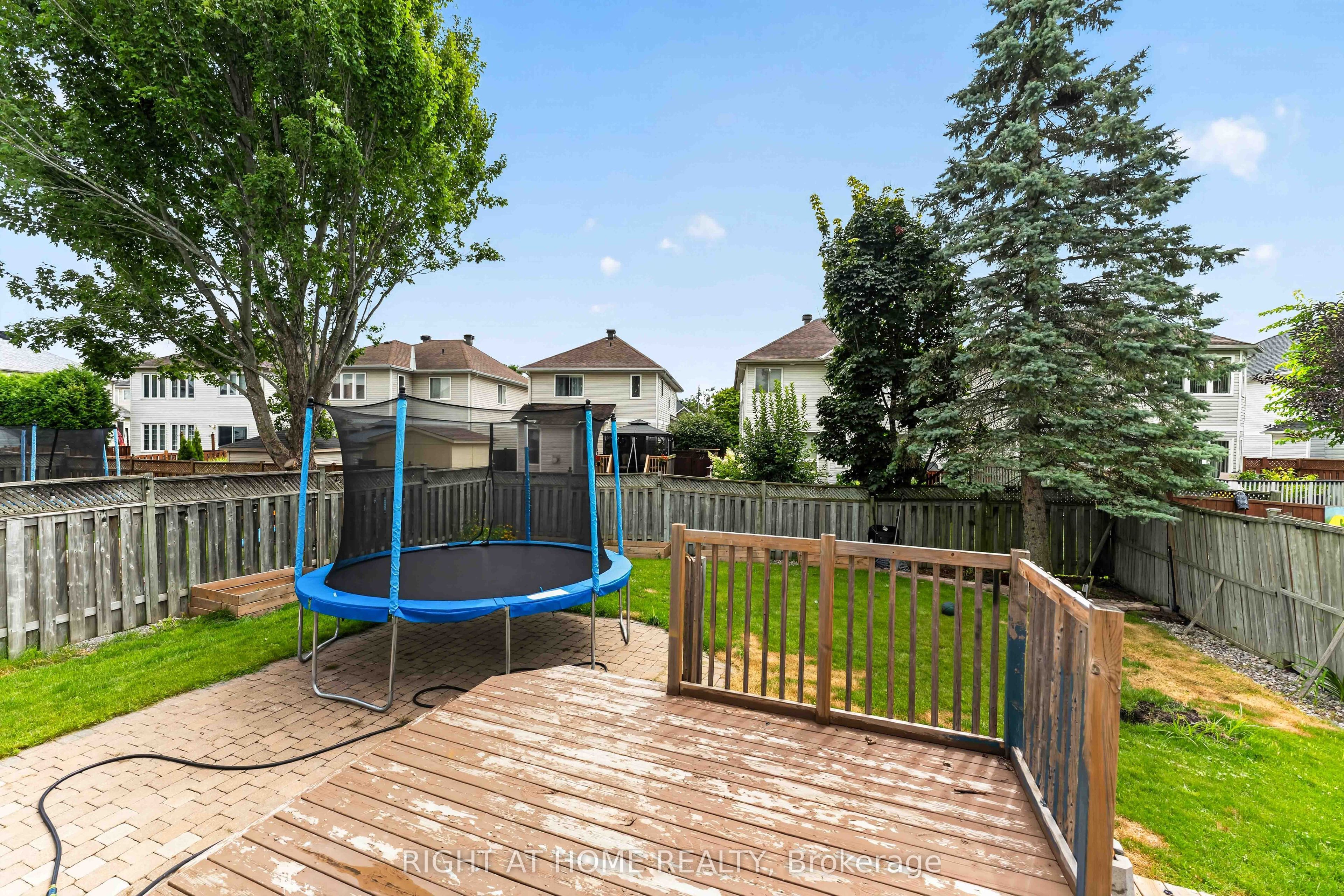 1552 Stojko Street Property Photo 42