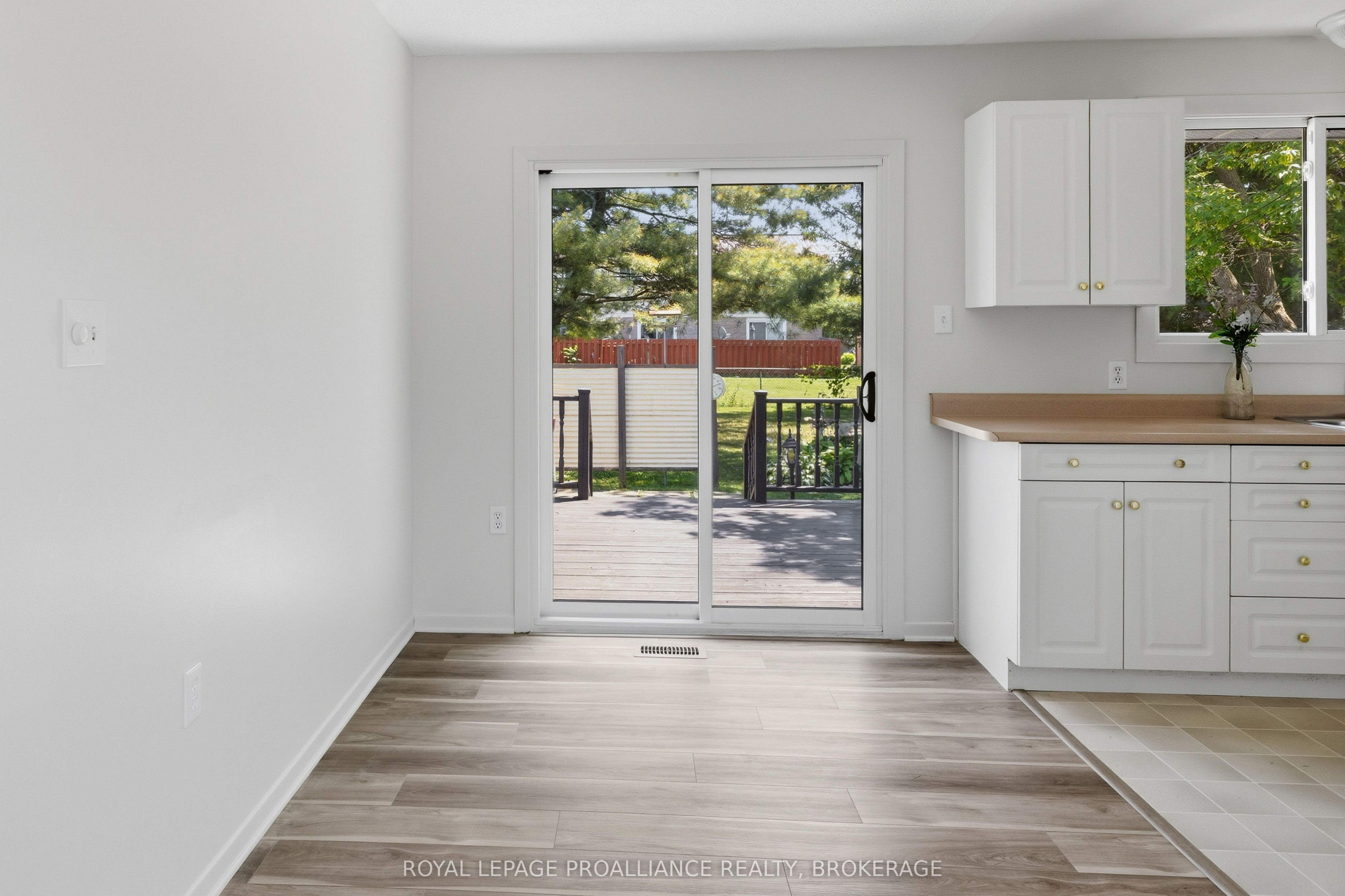 367 Georgiana Street Property Photo 9