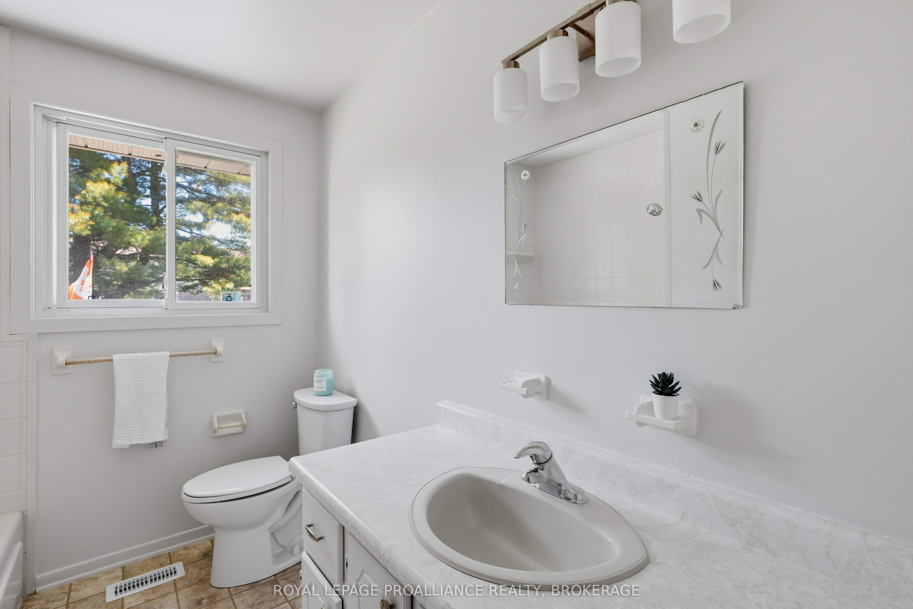 367 Georgiana Street Property Photo 15