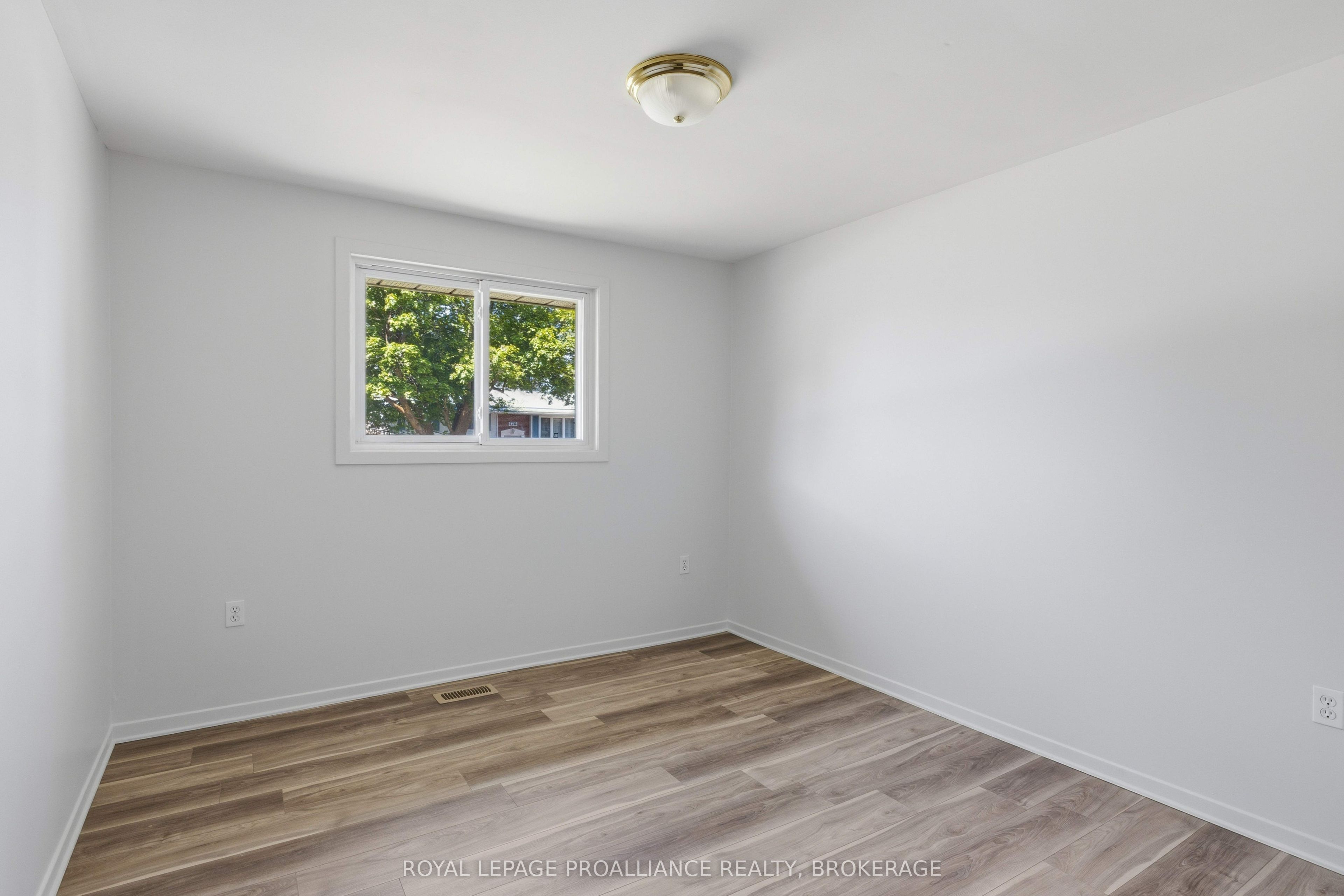367 Georgiana Street Property Photo 16