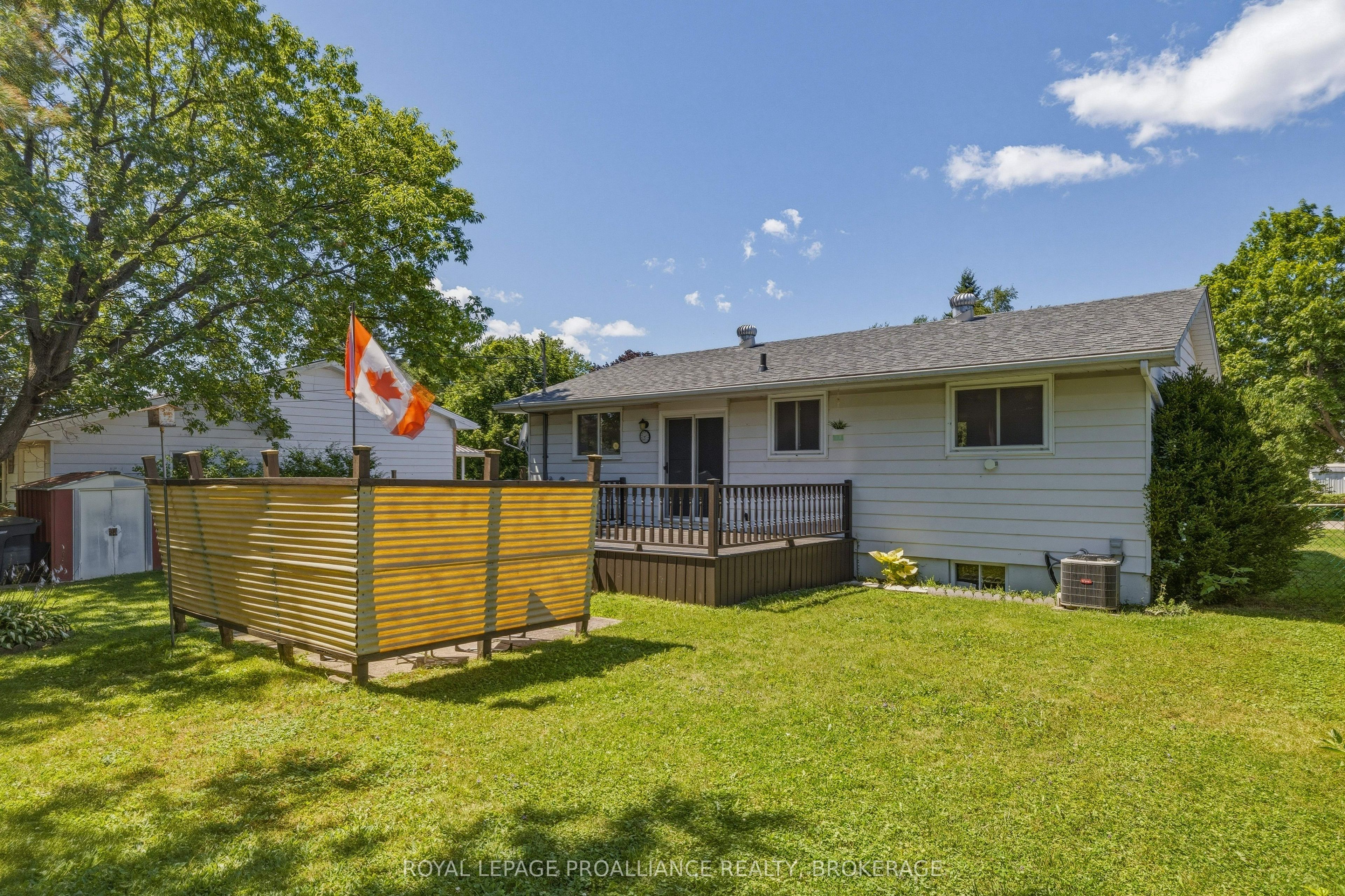 367 Georgiana Street Property Photo 25