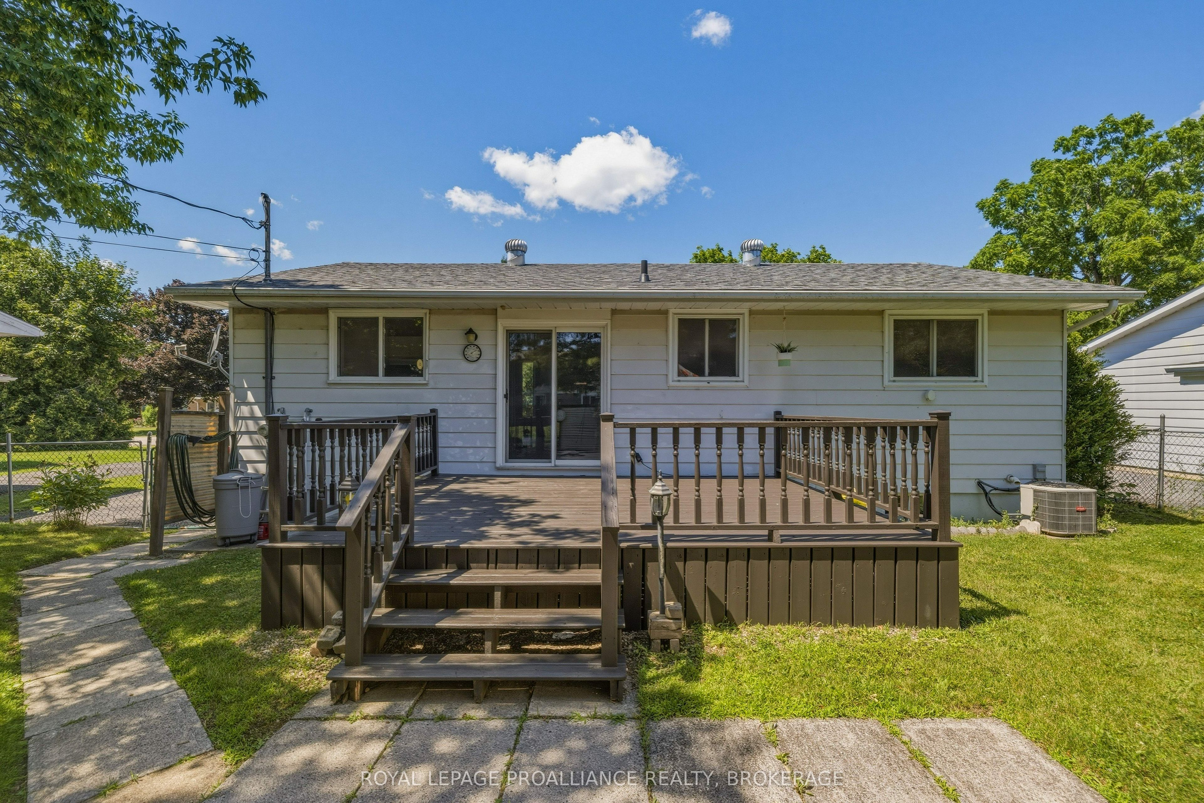 367 Georgiana Street Property Photo 29