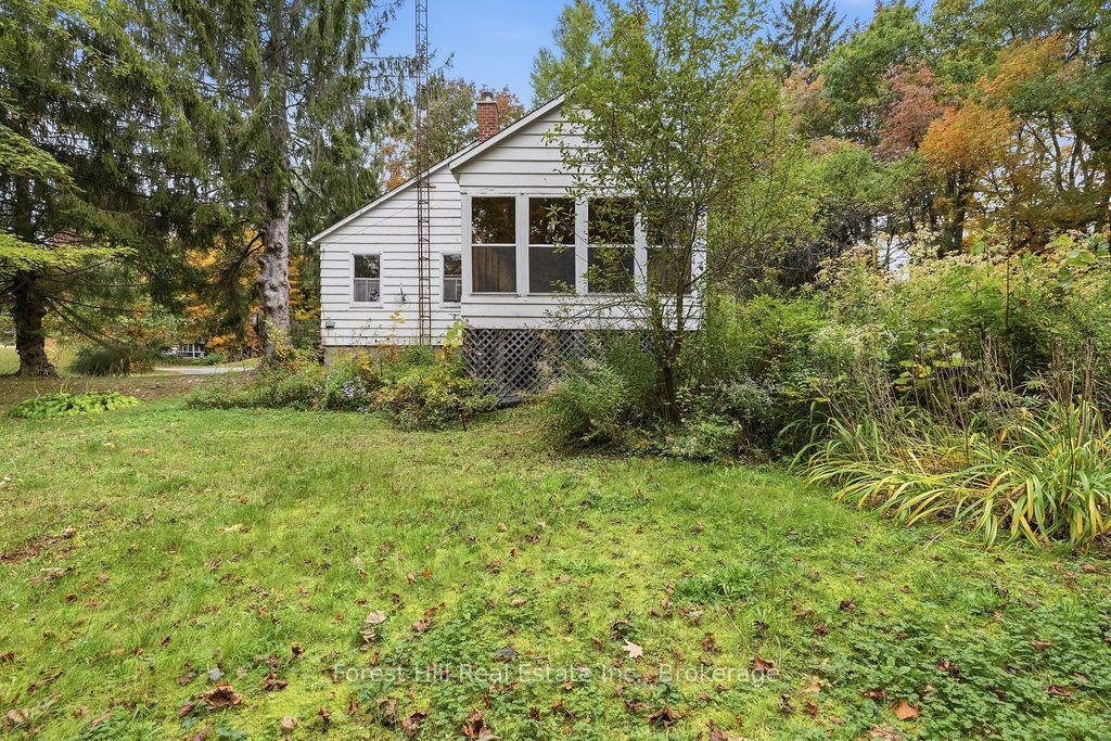 1040 River Street Property Photo 15