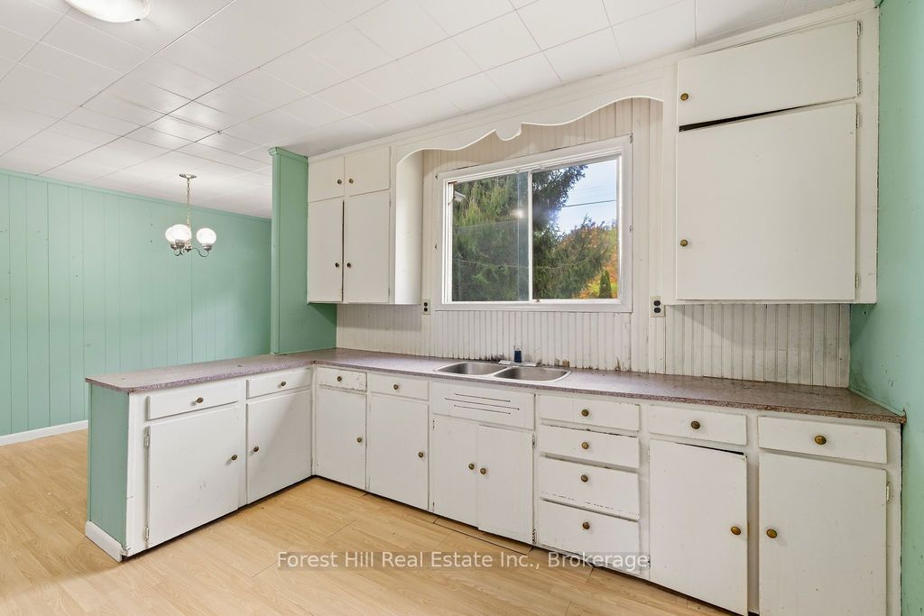 1040 River Street Property Photo 22