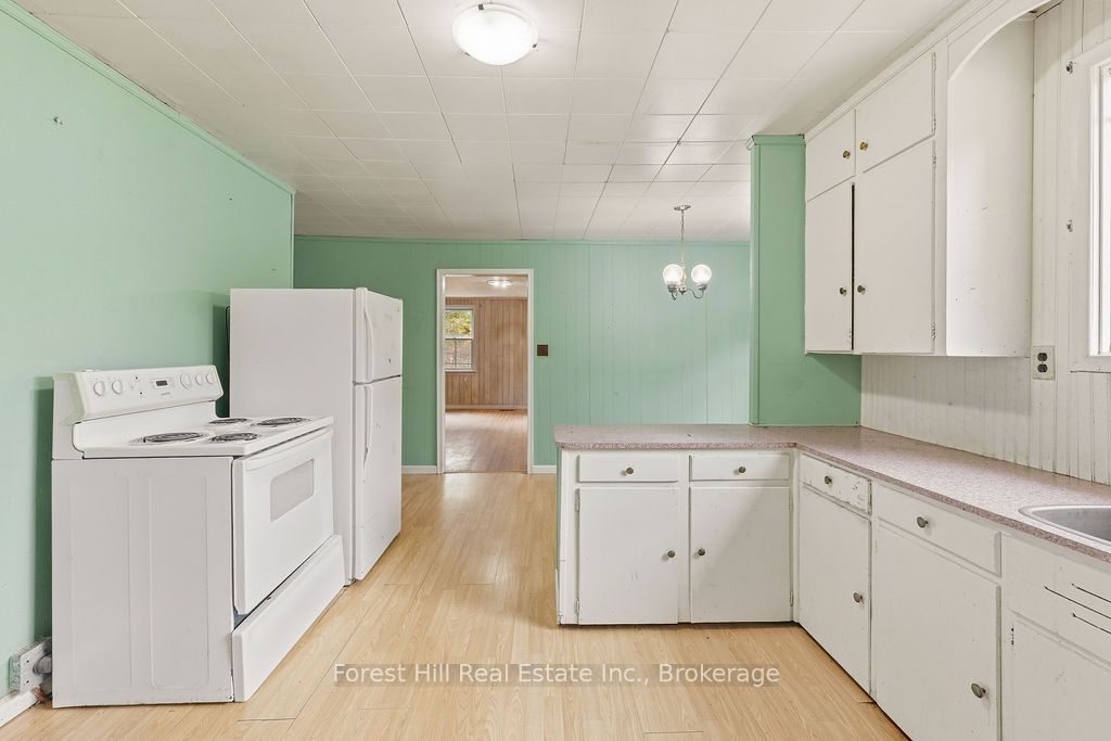 1040 River Street Property Photo 24