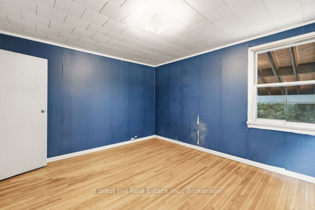 1040 River Street Property Photo 43