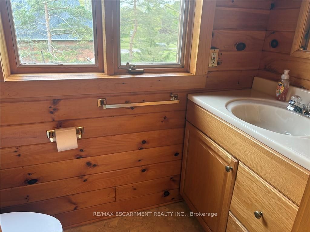 3 Upper Mohawk Point Property Photo 18