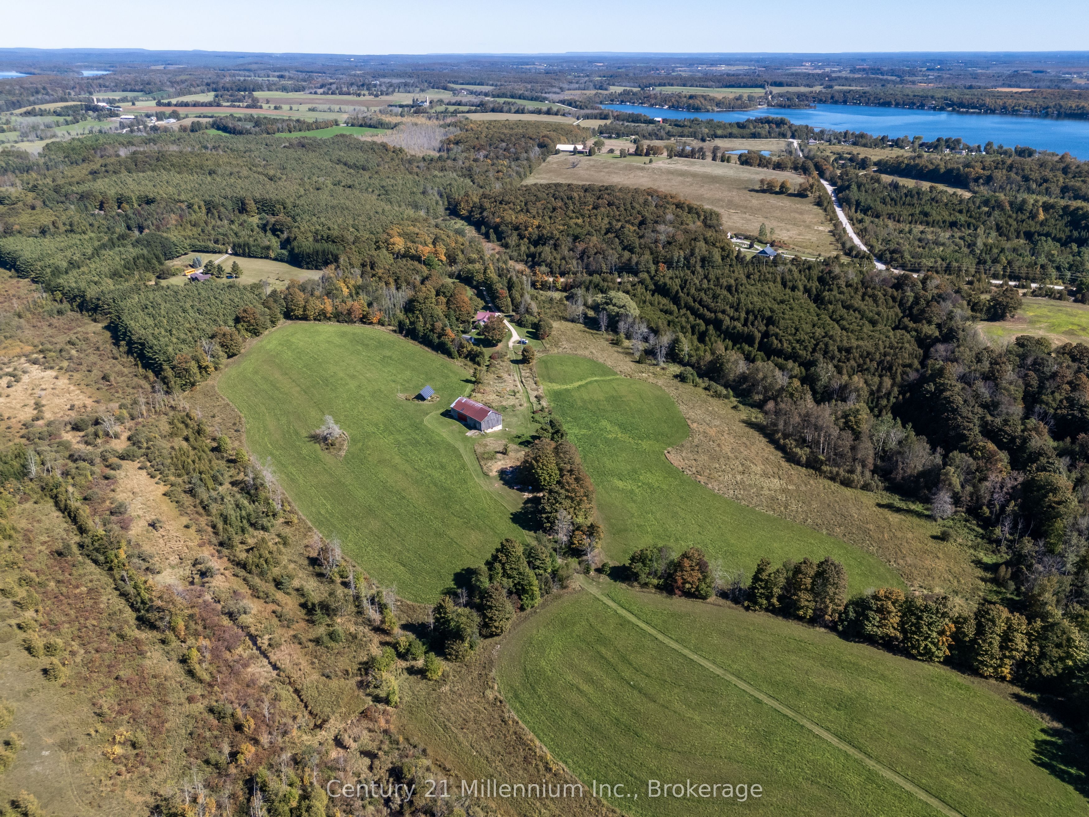 395 Elsinore Road N Property Photo 16