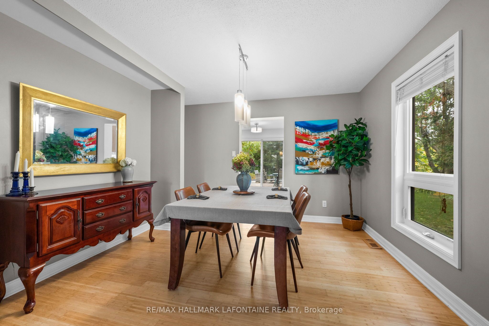 6440 Glen Knolls Drive Ottawa On K1c2x2 Drive Property Photo 10