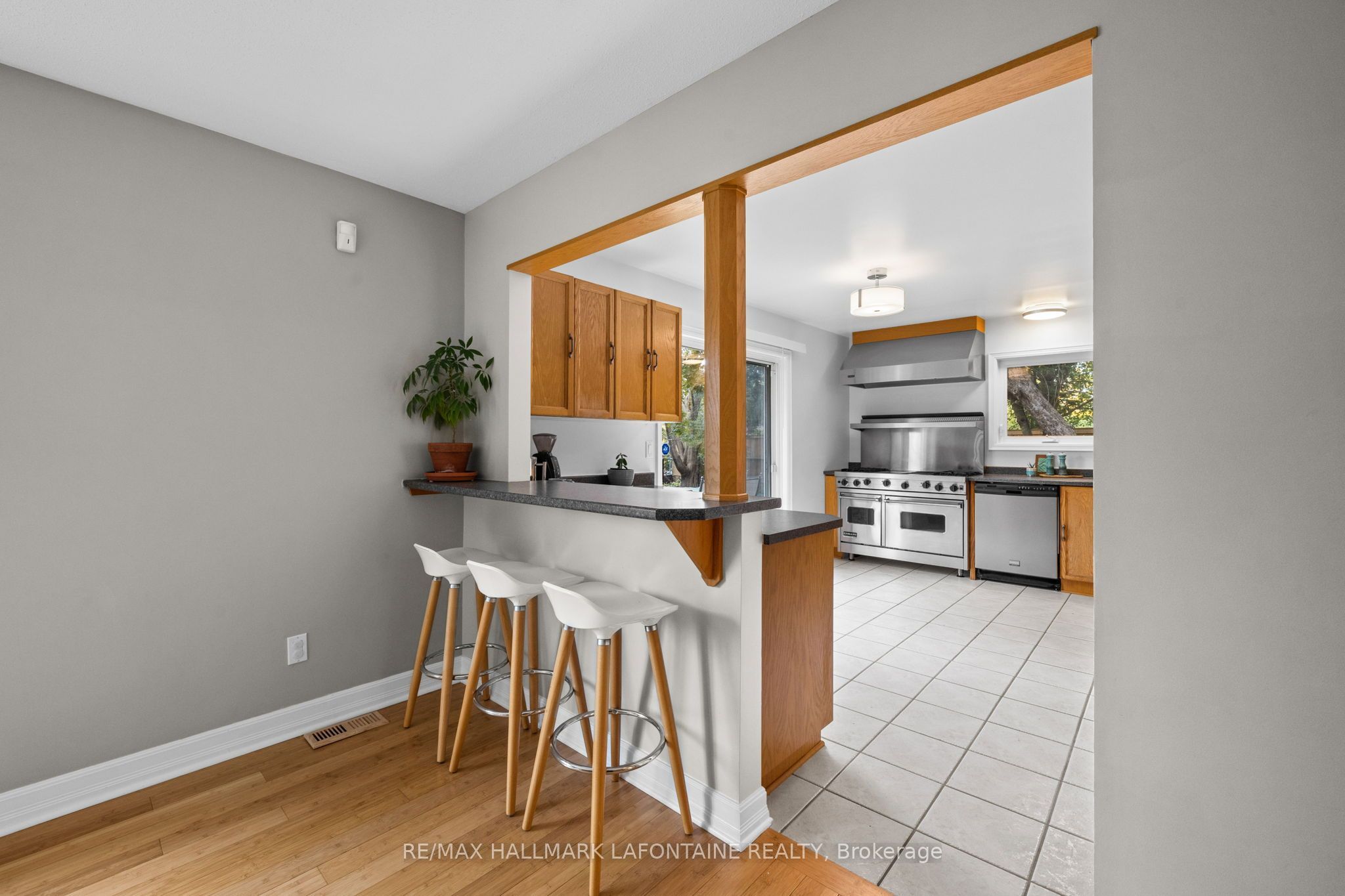 6440 Glen Knolls Drive Ottawa On K1c2x2 Drive Property Photo 16