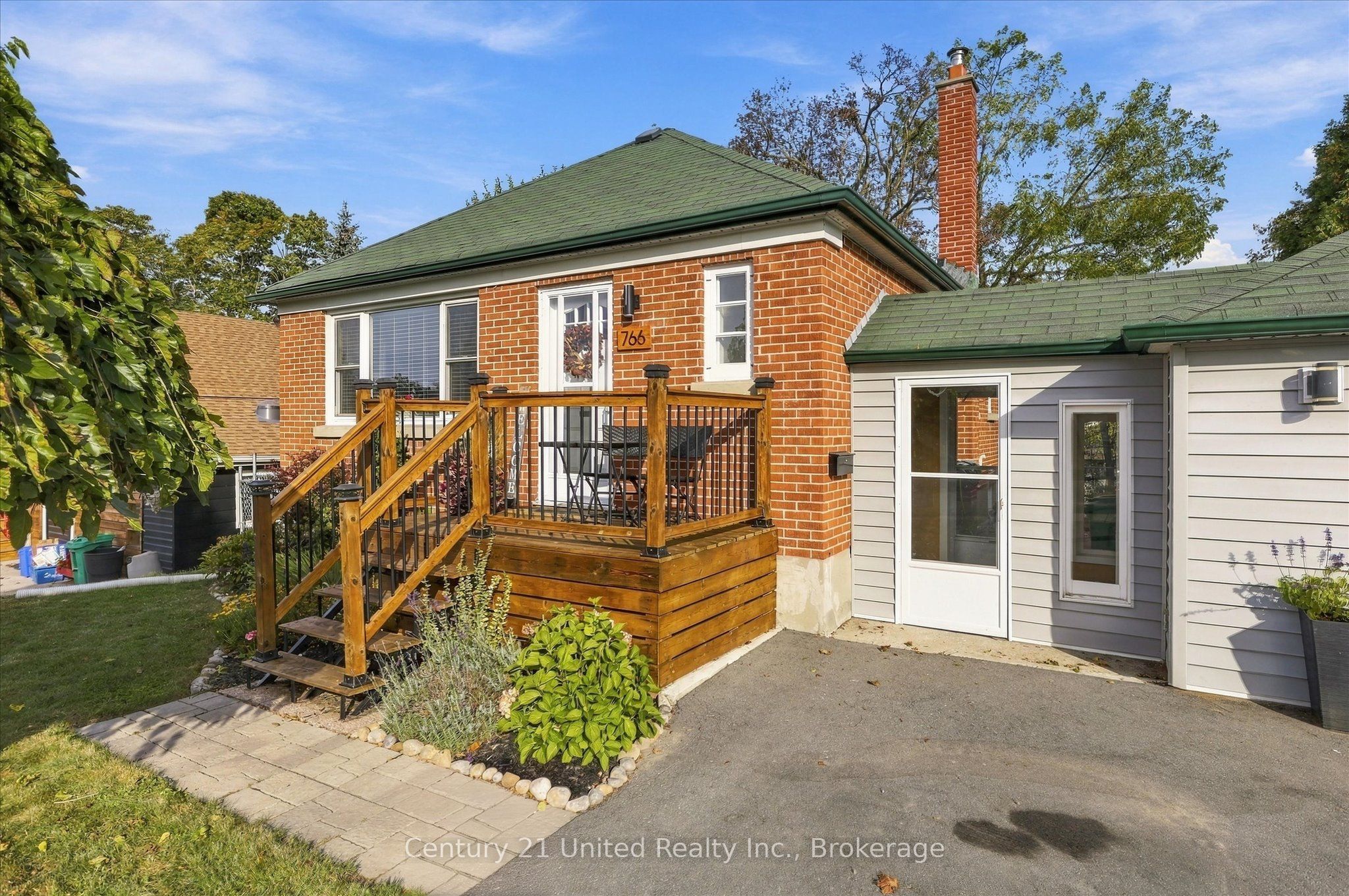 766 Devon Avenue Property Photo 3