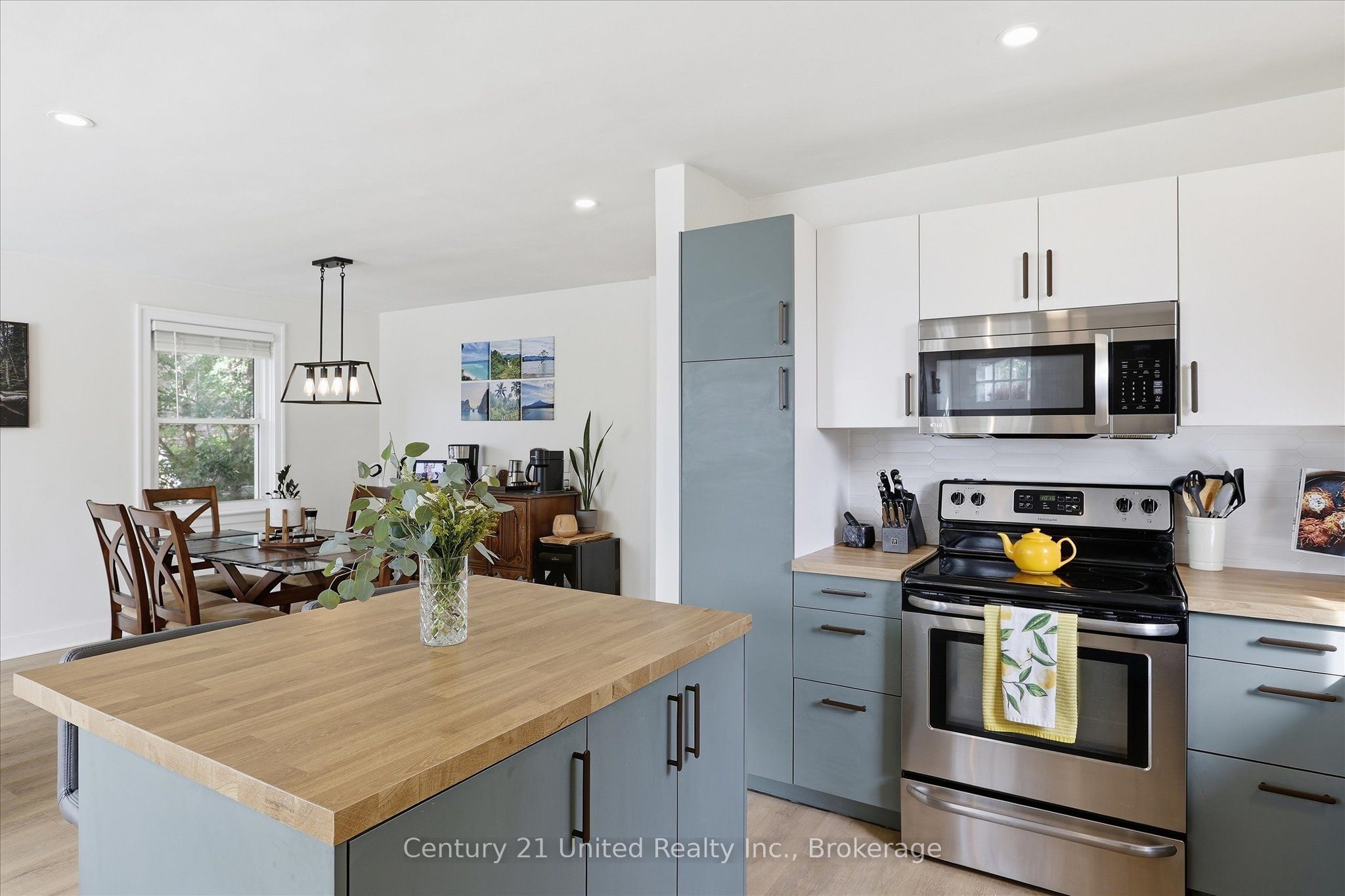 766 Devon Avenue Property Photo 10