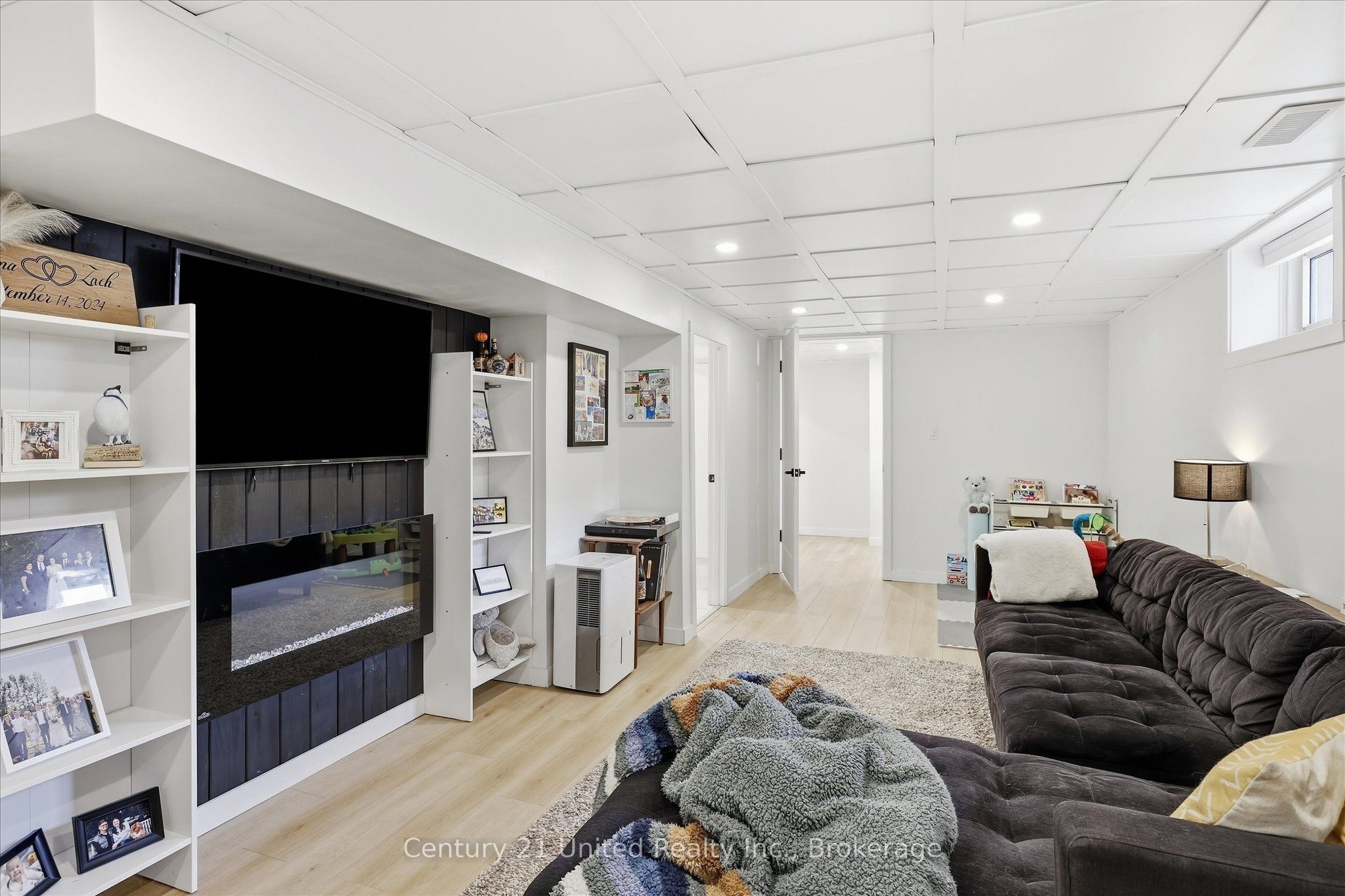 766 Devon Avenue Property Photo 20