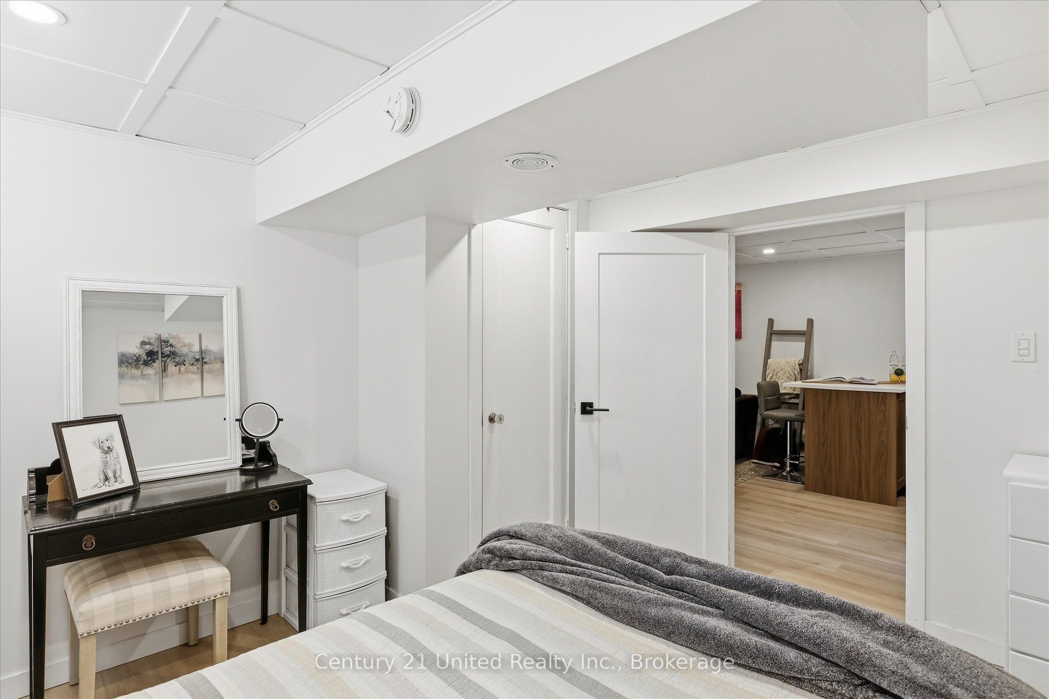 766 Devon Avenue Property Photo 23