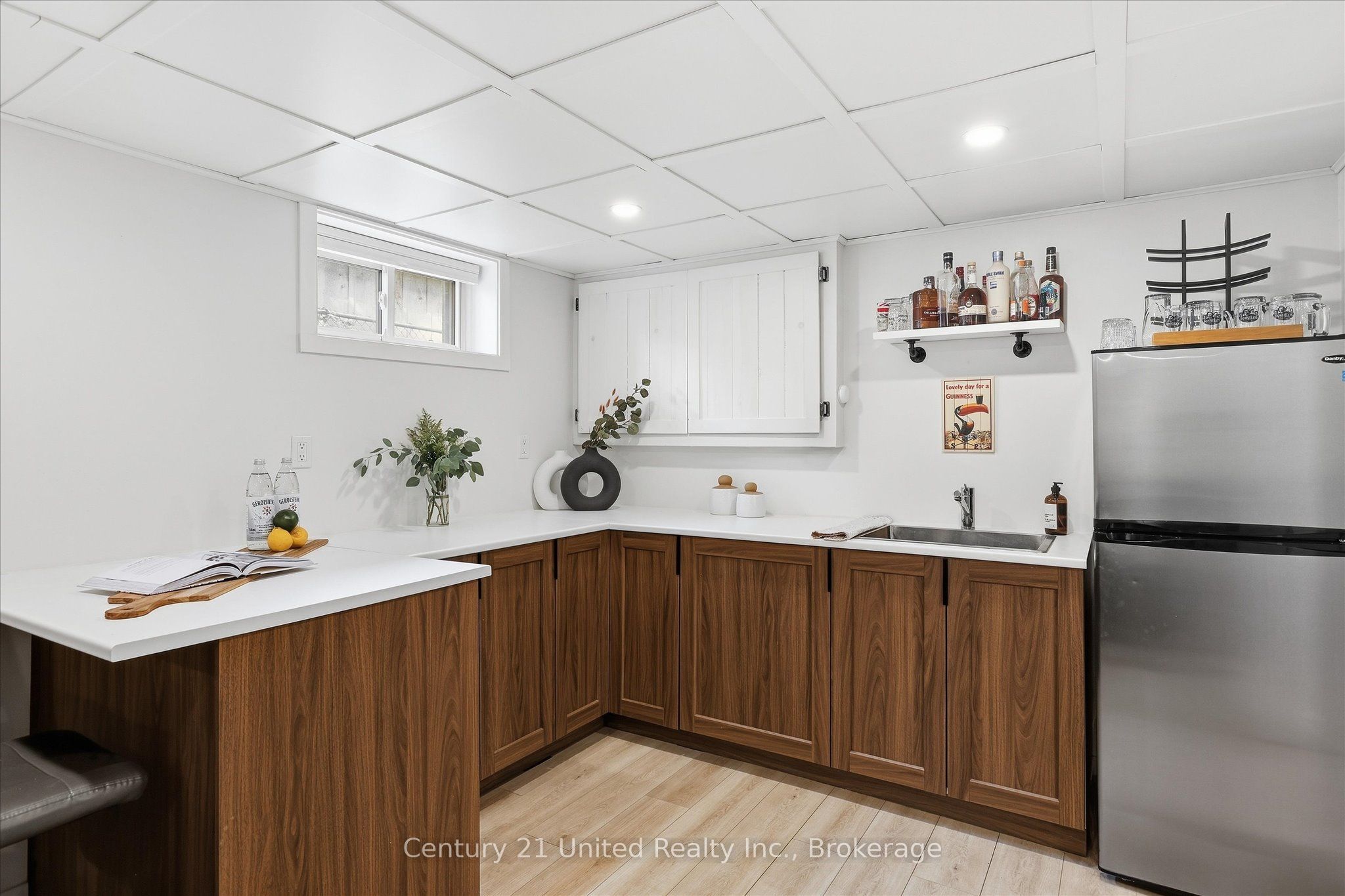 766 Devon Avenue Property Photo 24