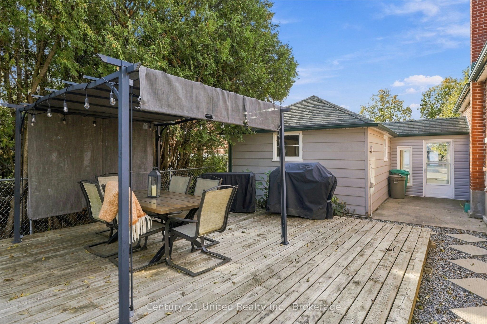 766 Devon Avenue Property Photo 27