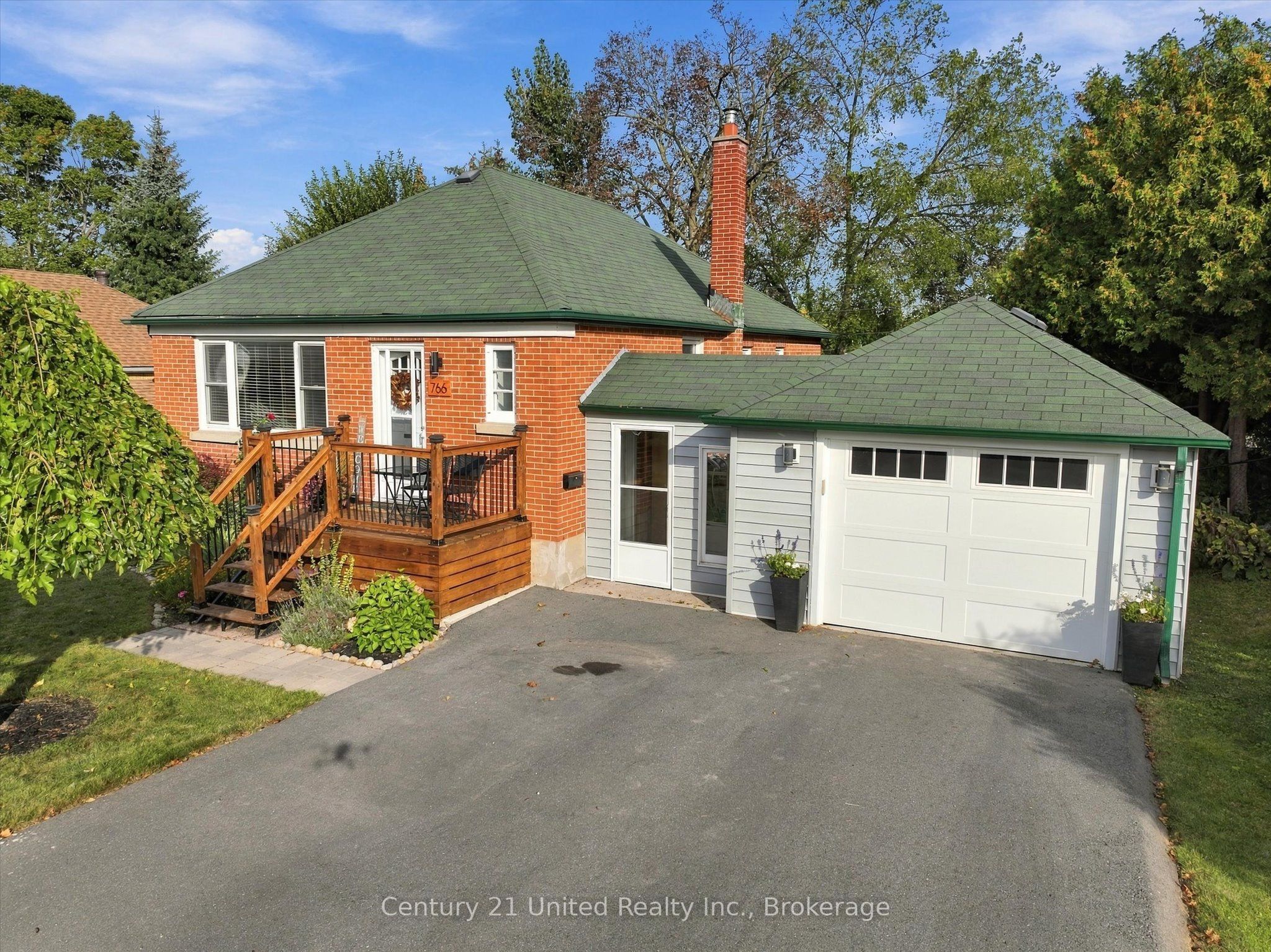 766 Devon Avenue Property Photo 37