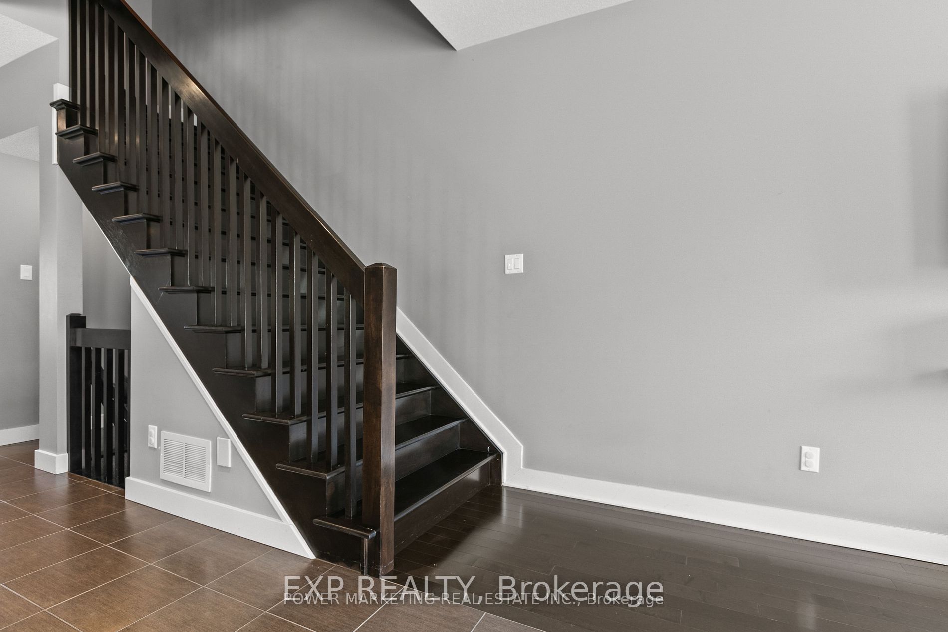 2200 Nantes Street Property Photo 9