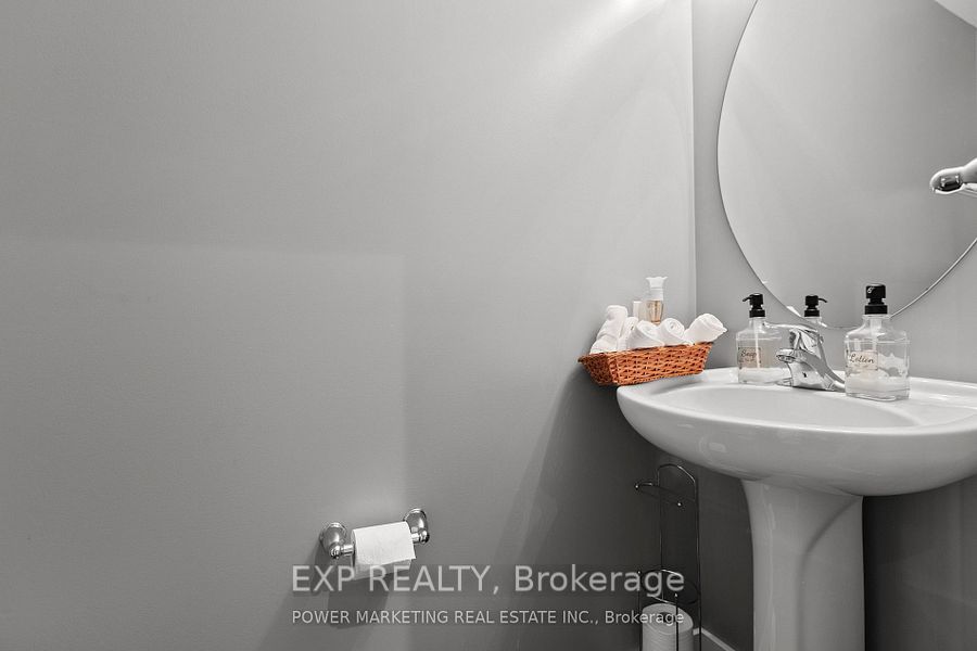 2200 Nantes Street Property Photo 11