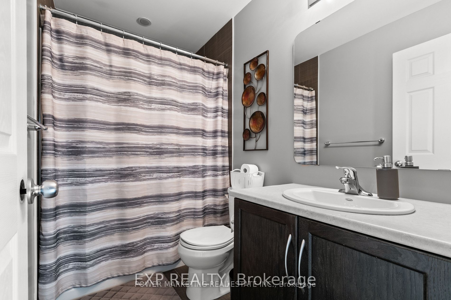 2200 Nantes Street Property Photo 18