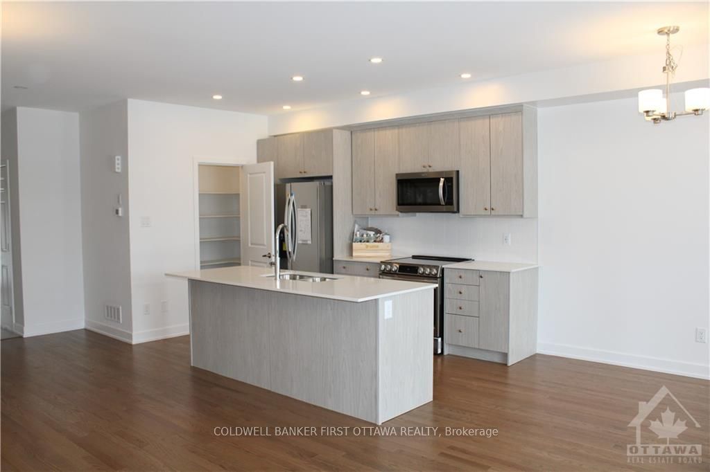 527 Corretto Place Property Photo 4