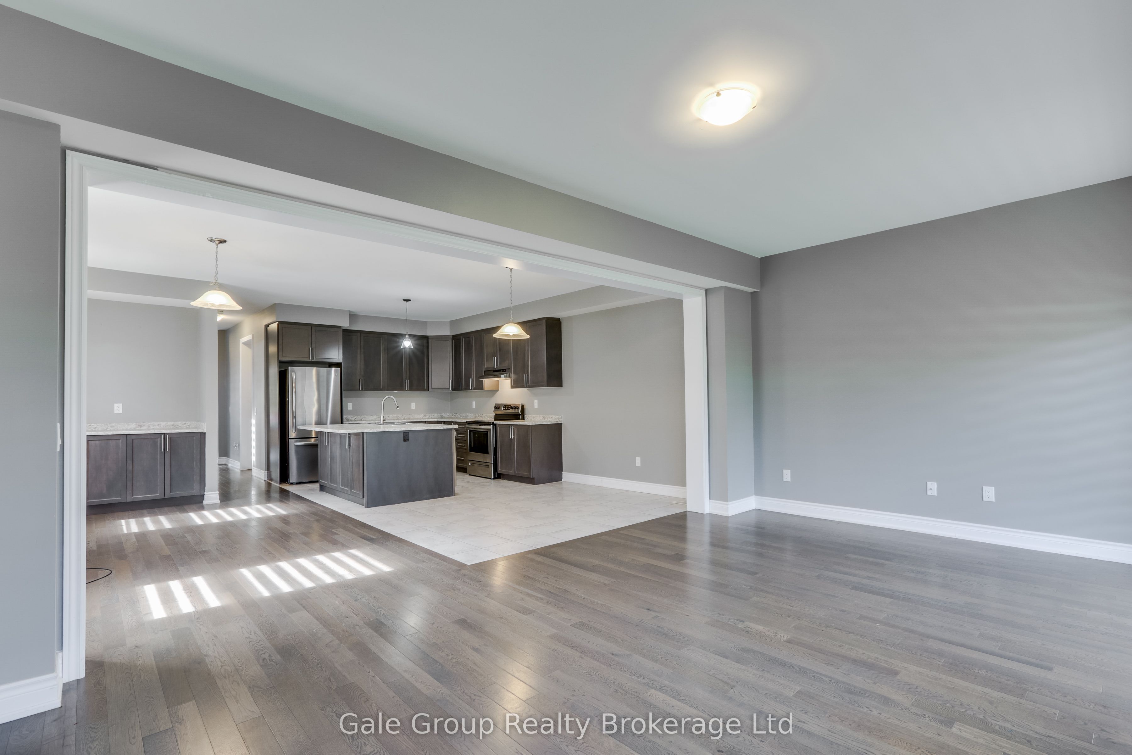 118 Huntingford Trail W Property Photo 13