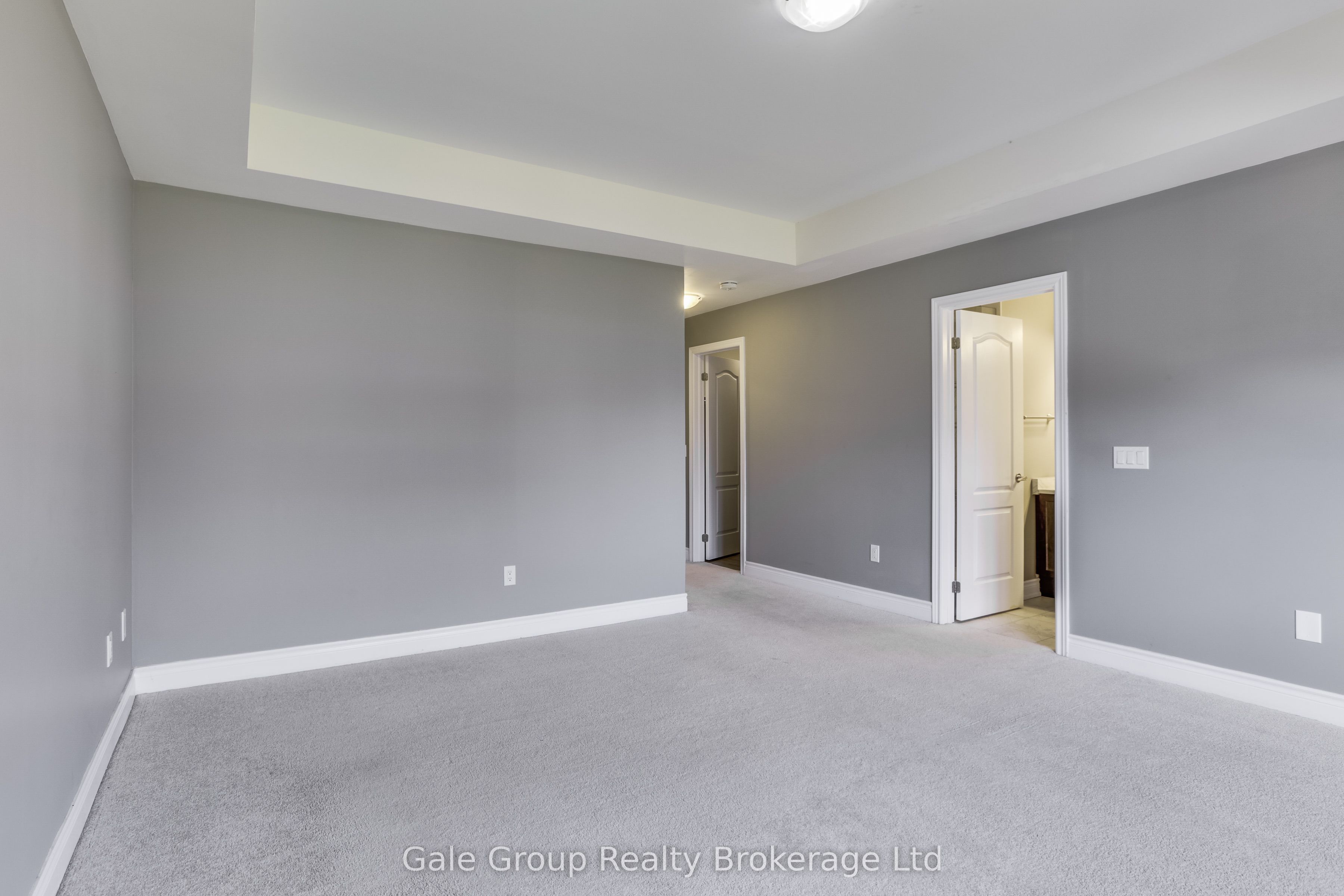 118 Huntingford Trail W Property Photo 21