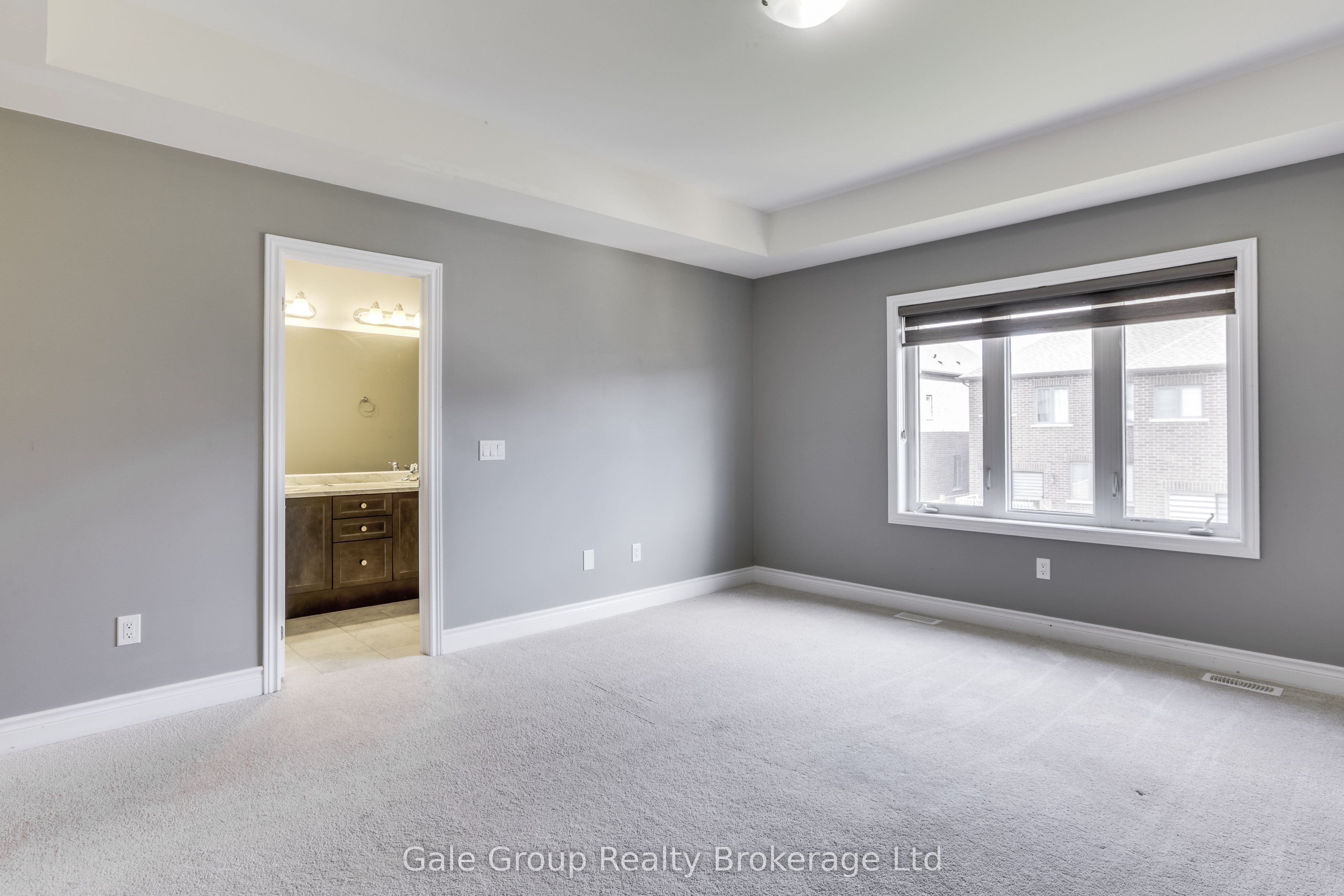 118 Huntingford Trail W Property Photo 22