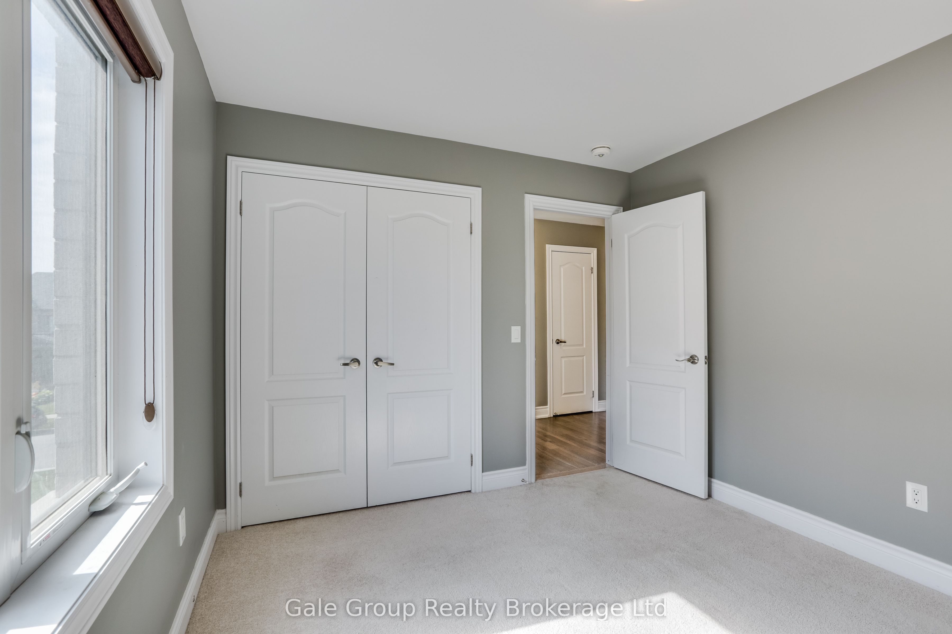 118 Huntingford Trail W Property Photo 28