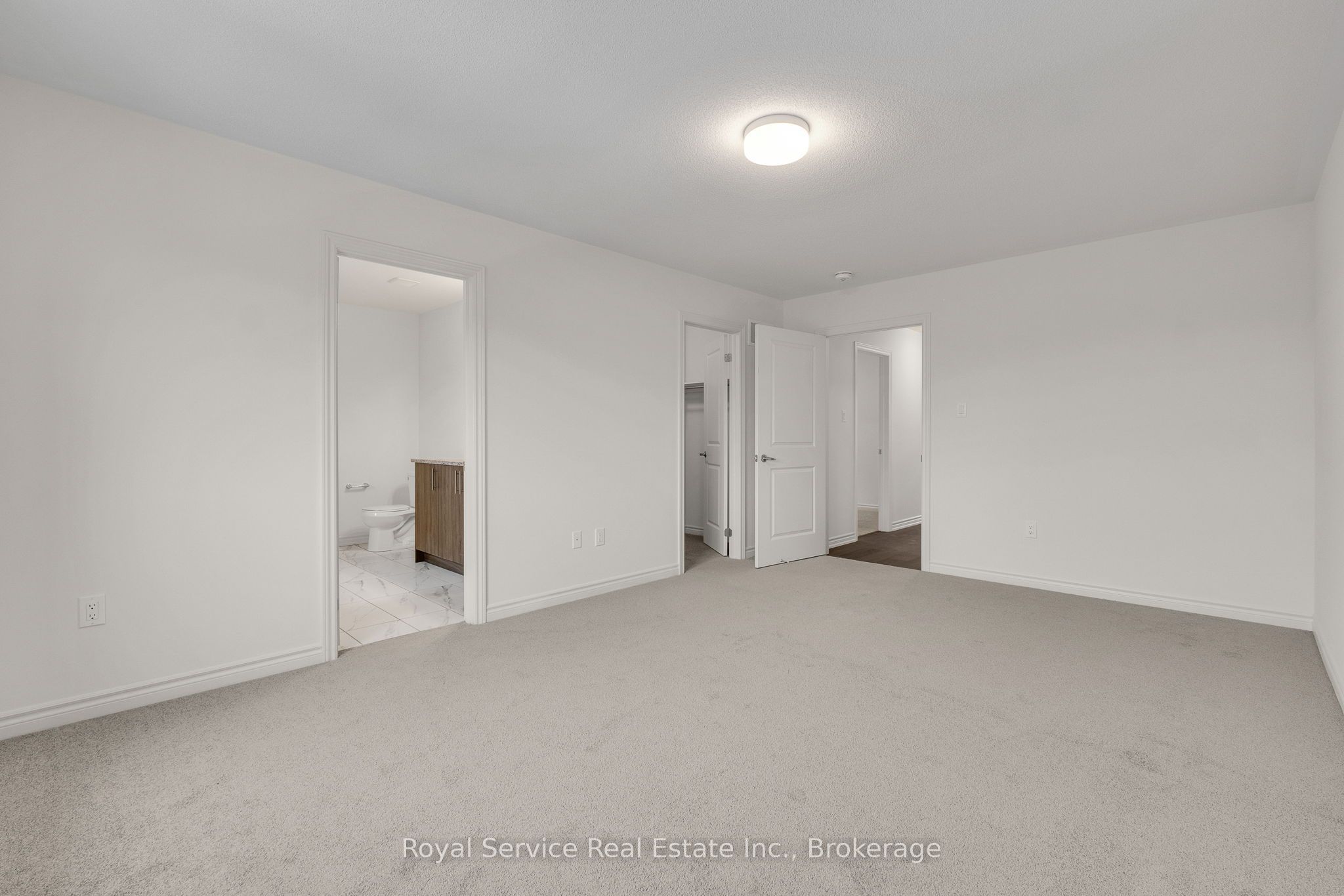 472 Trevor Street Property Photo 19
