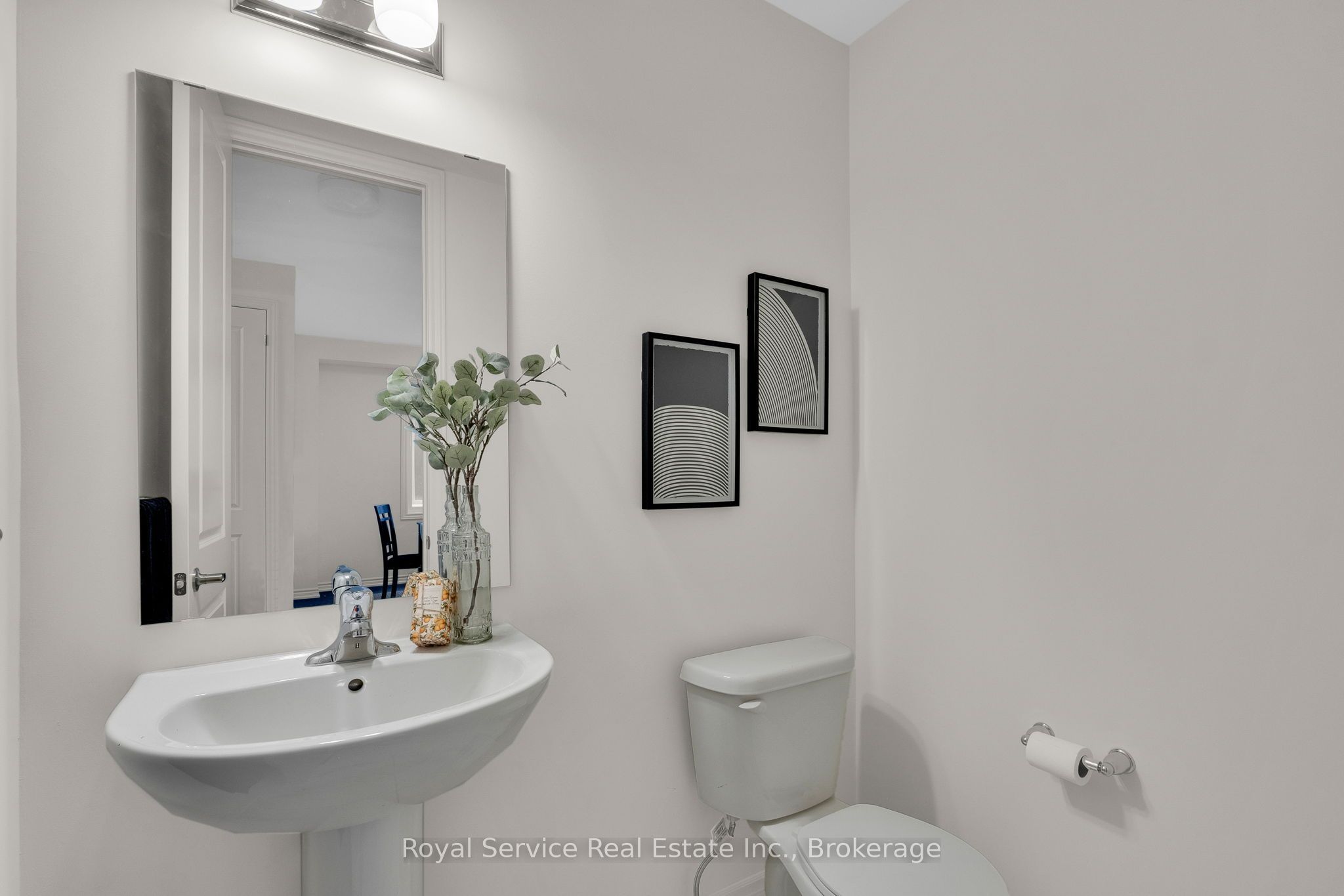 472 Trevor Street Property Photo 23