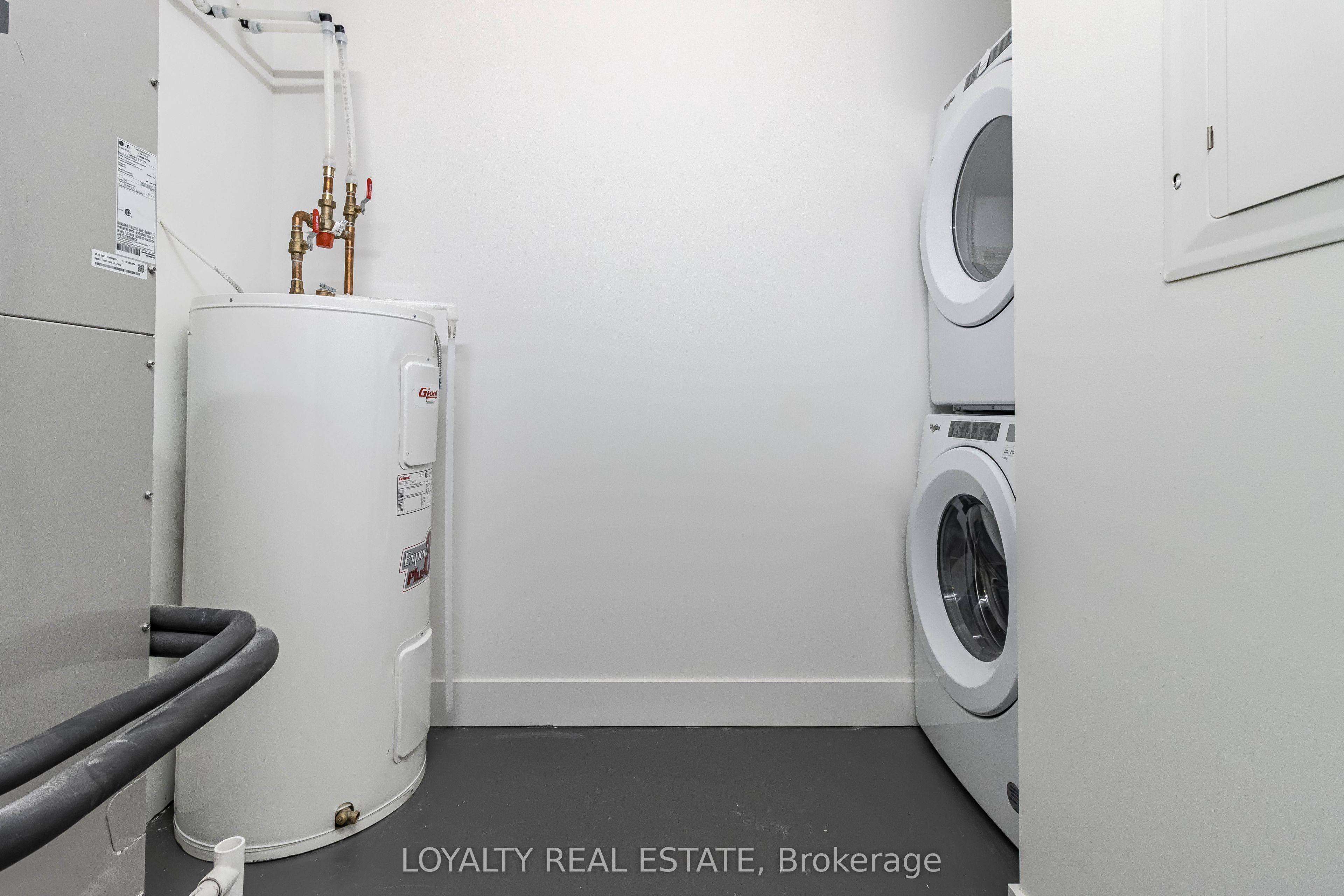 103 Roger Street 601 Property Photo 30