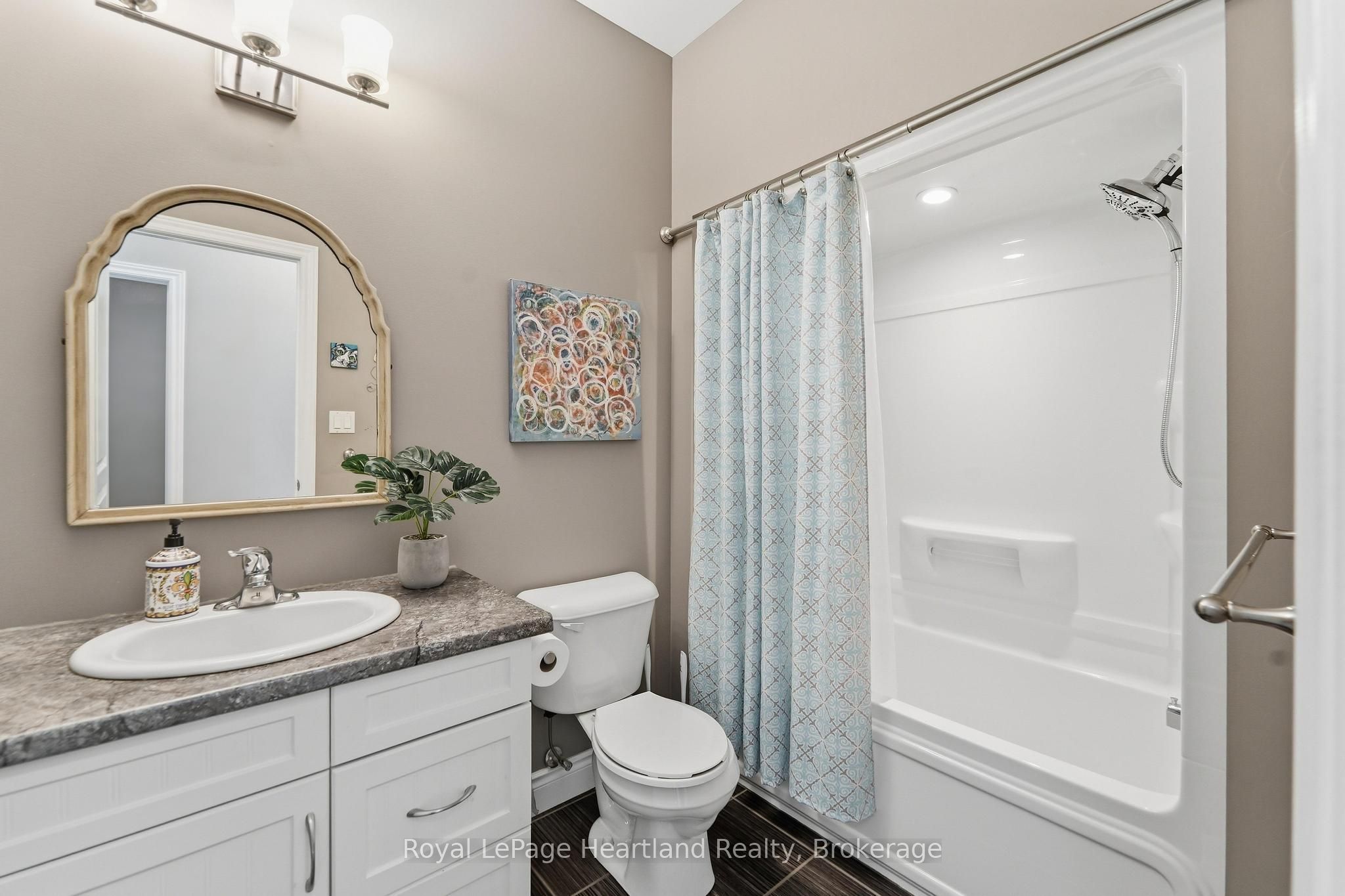 285 Darling Boulevard Property Photo 17