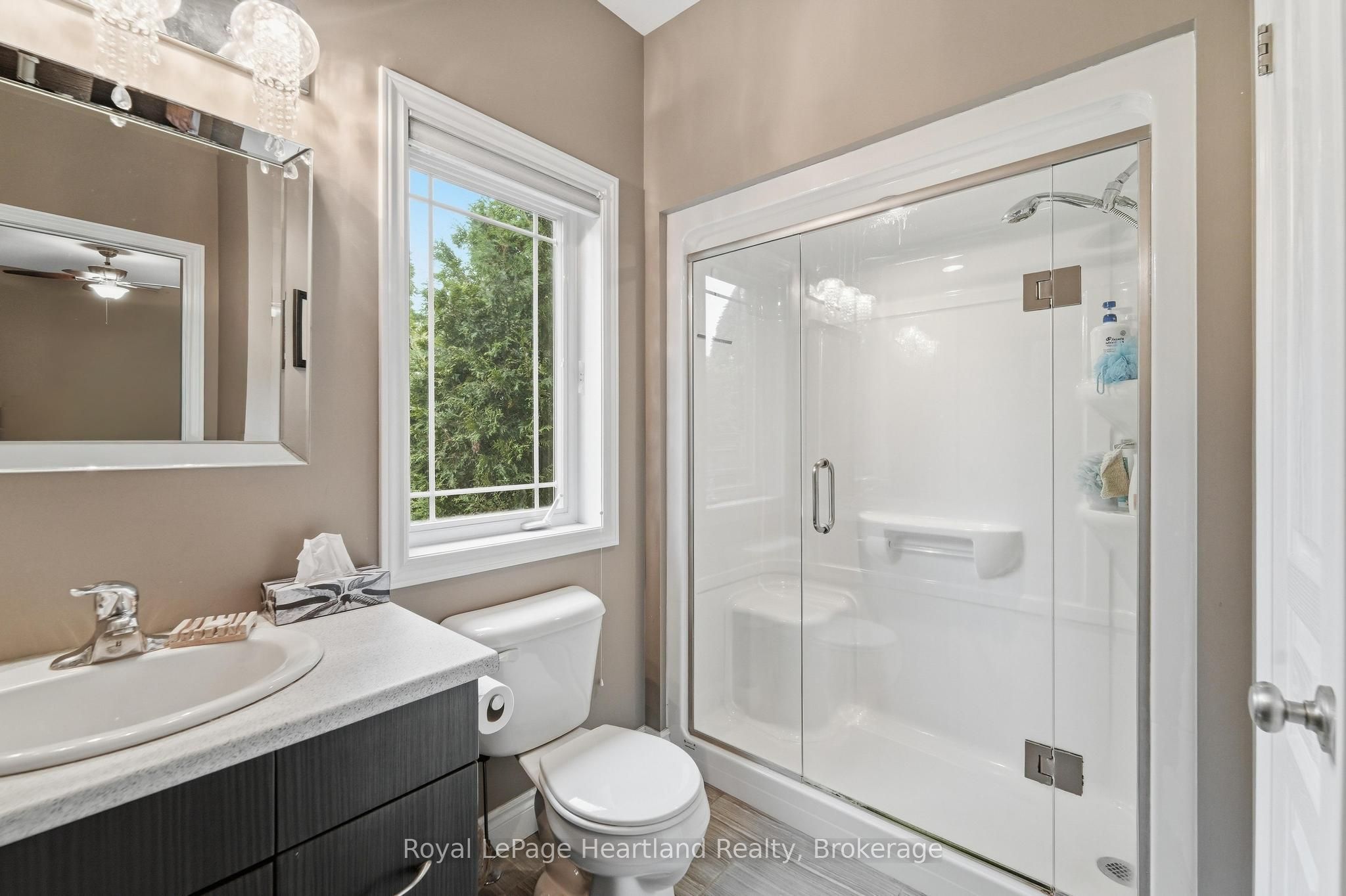 285 Darling Boulevard Property Photo 25