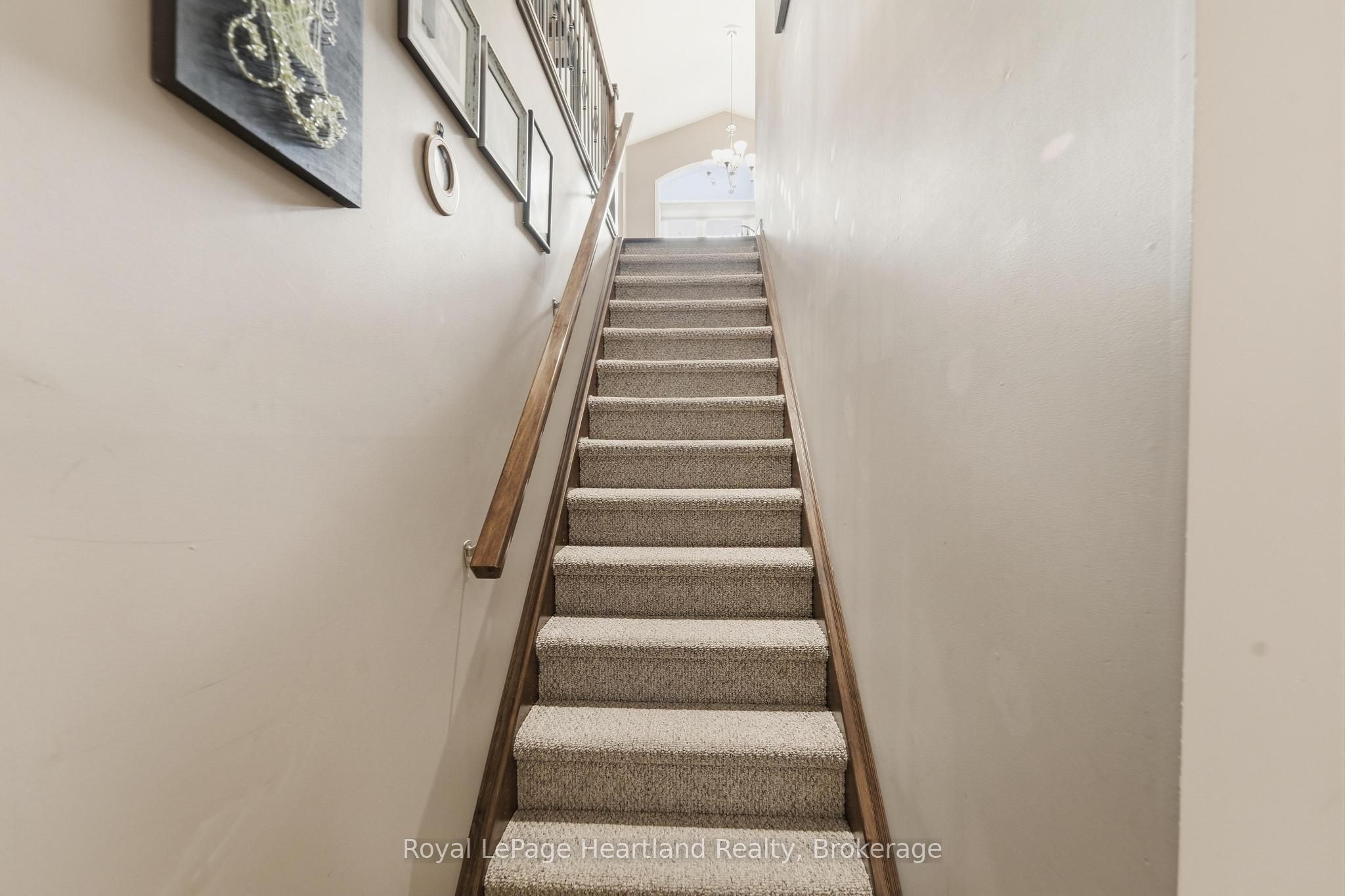 285 Darling Boulevard Property Photo 27