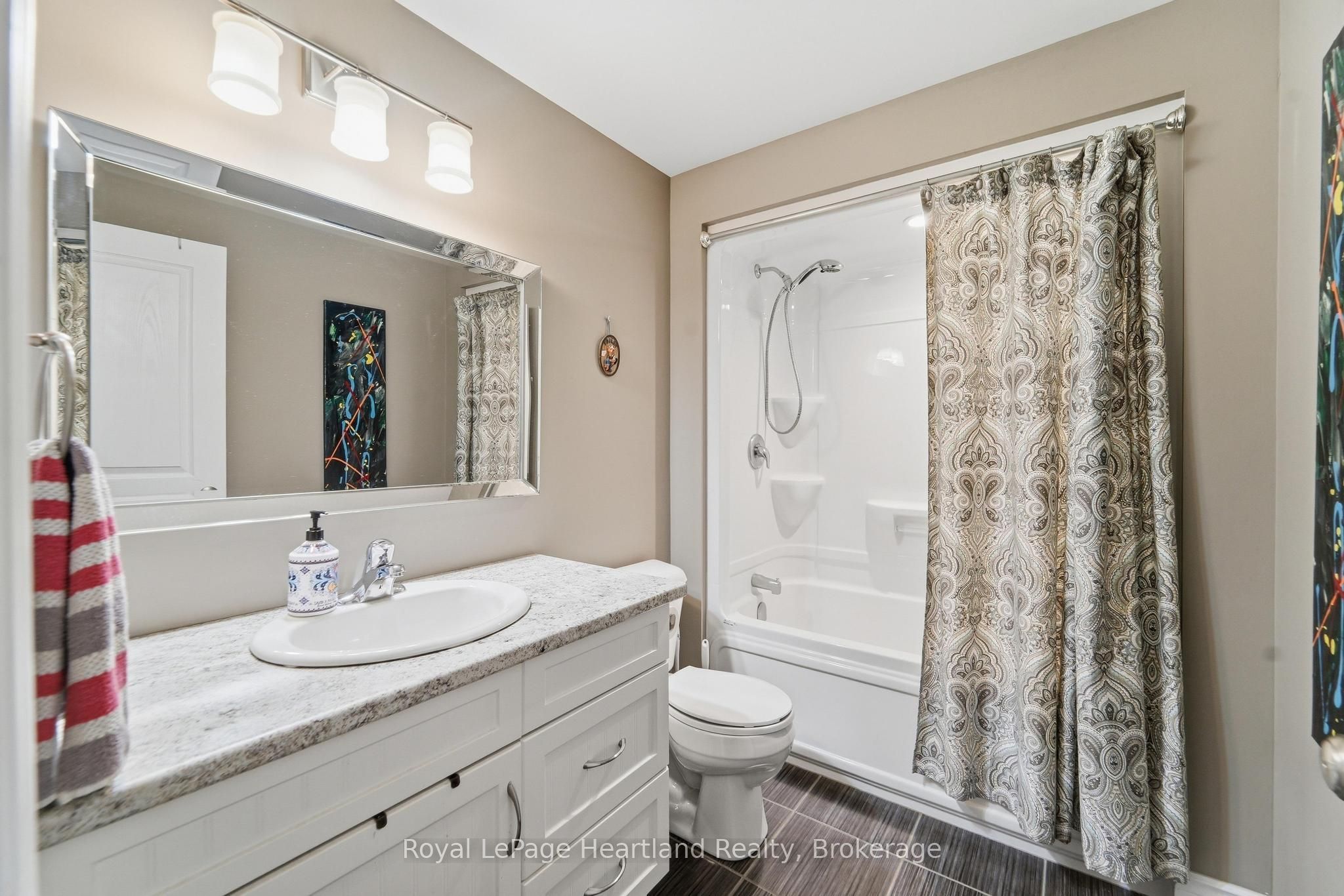 285 Darling Boulevard Property Photo 34