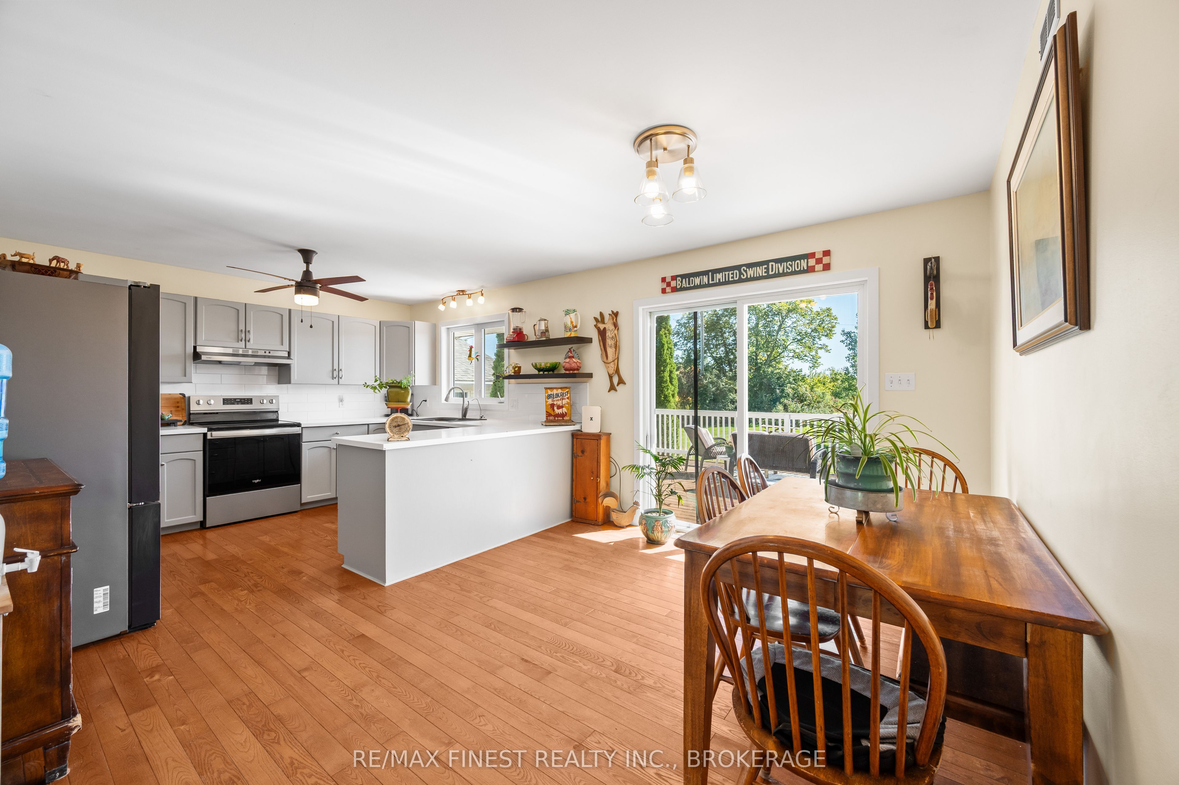 2442 Keeley Road Property Photo 7