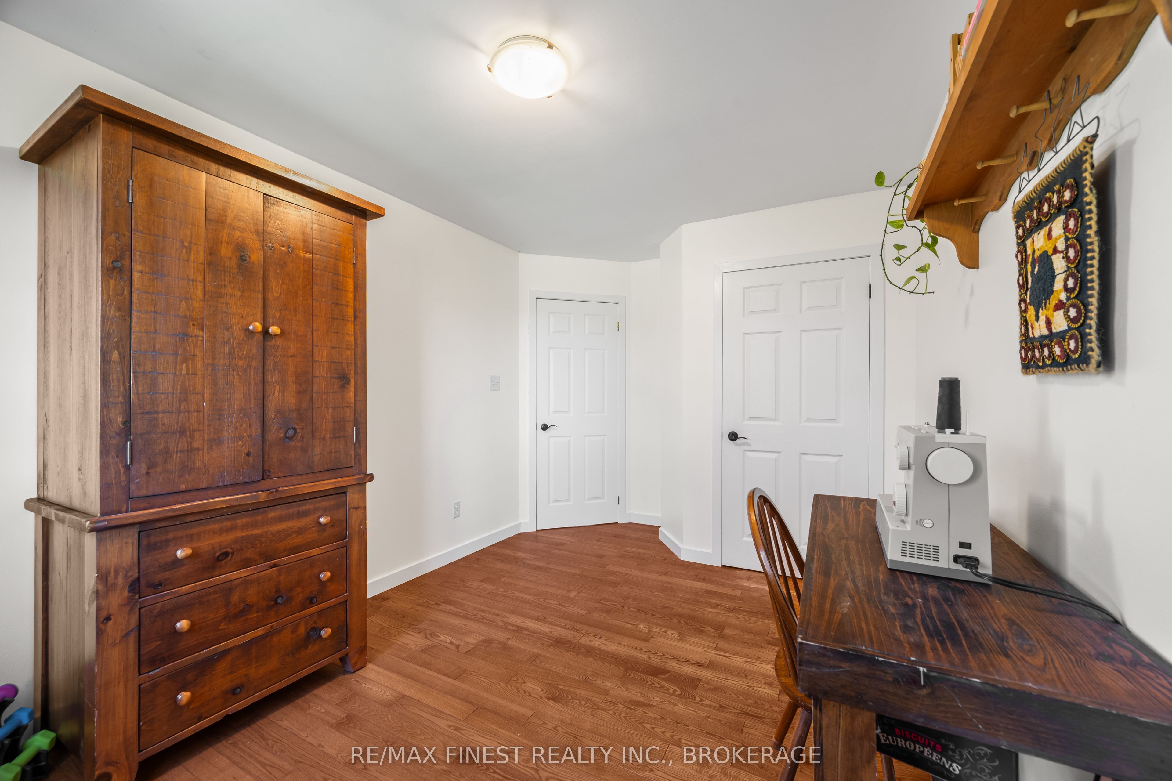 2442 Keeley Road Property Photo 19