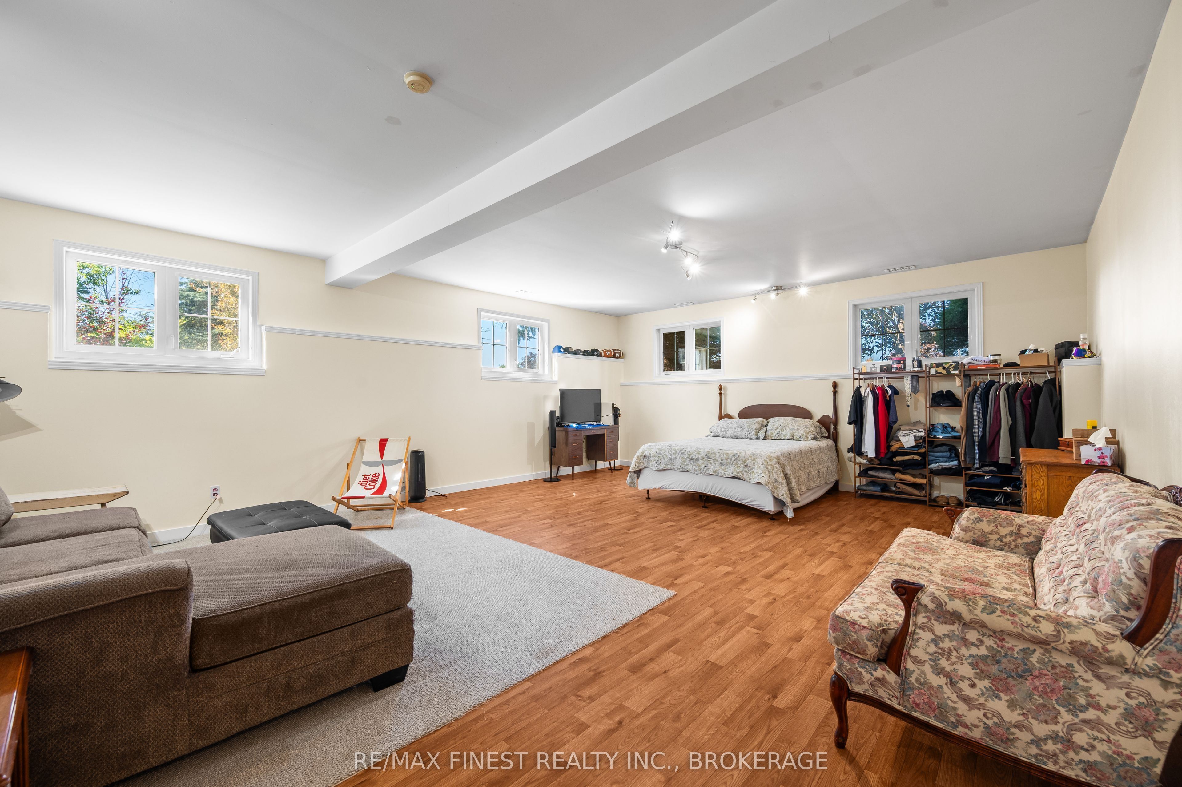 2442 Keeley Road Property Photo 28