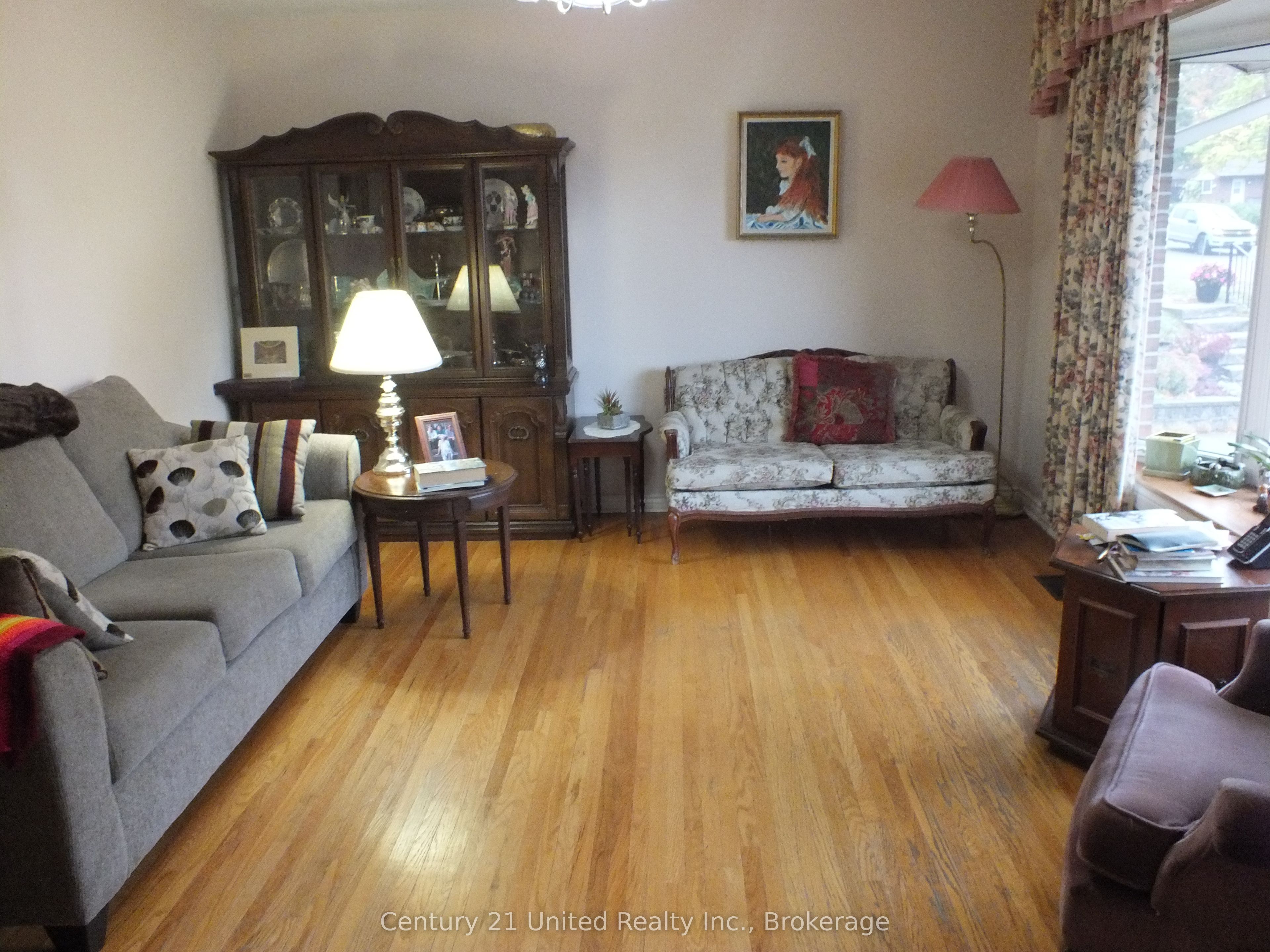 309 Lindan Avenue Property Photo 4