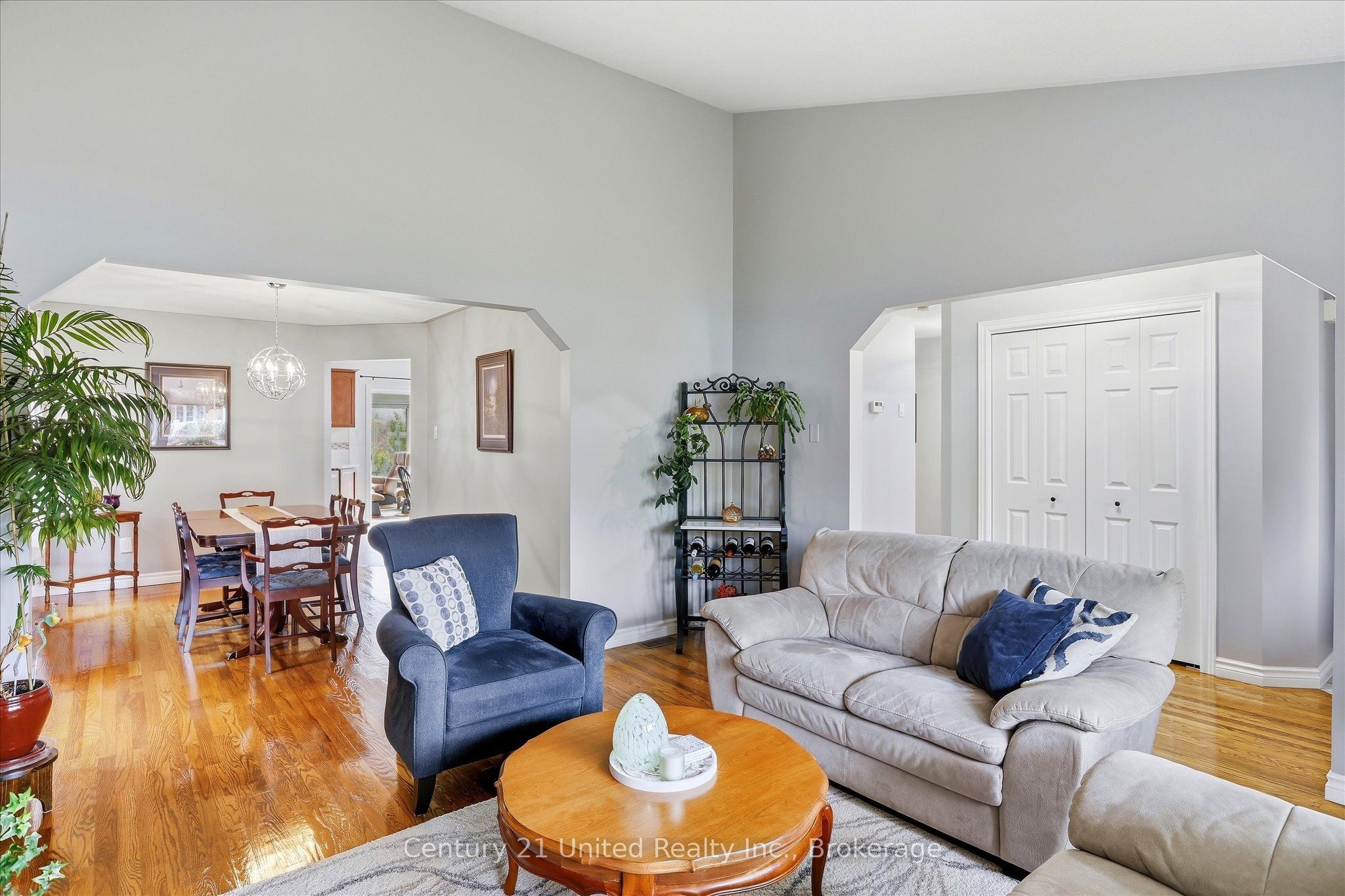 2318 Sumac Street Property Photo 5