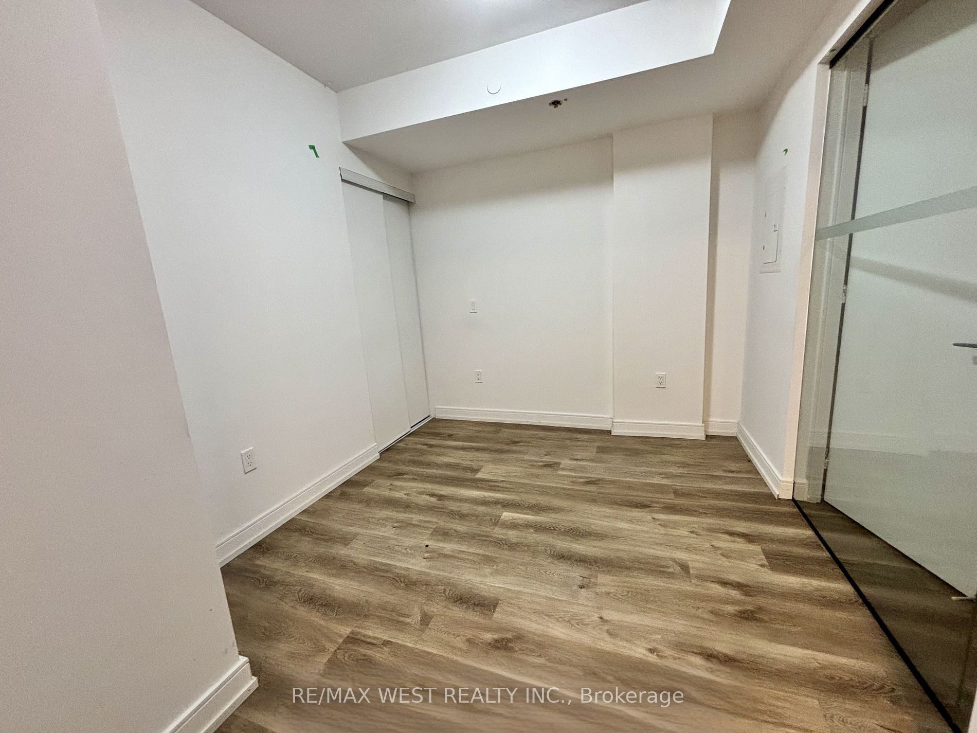 1 Jarvis Street 325 Property Photo 8