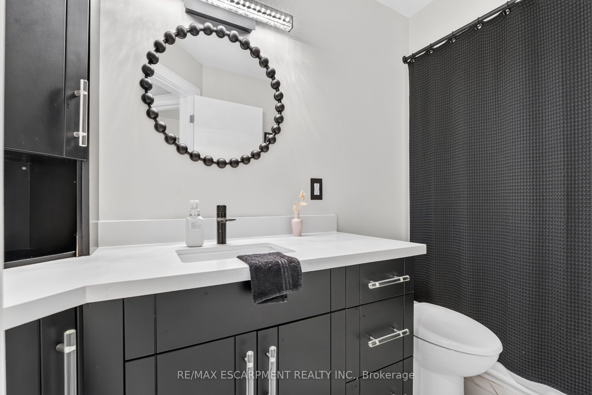1380 Eighth Avenue Louth Property Photo 17