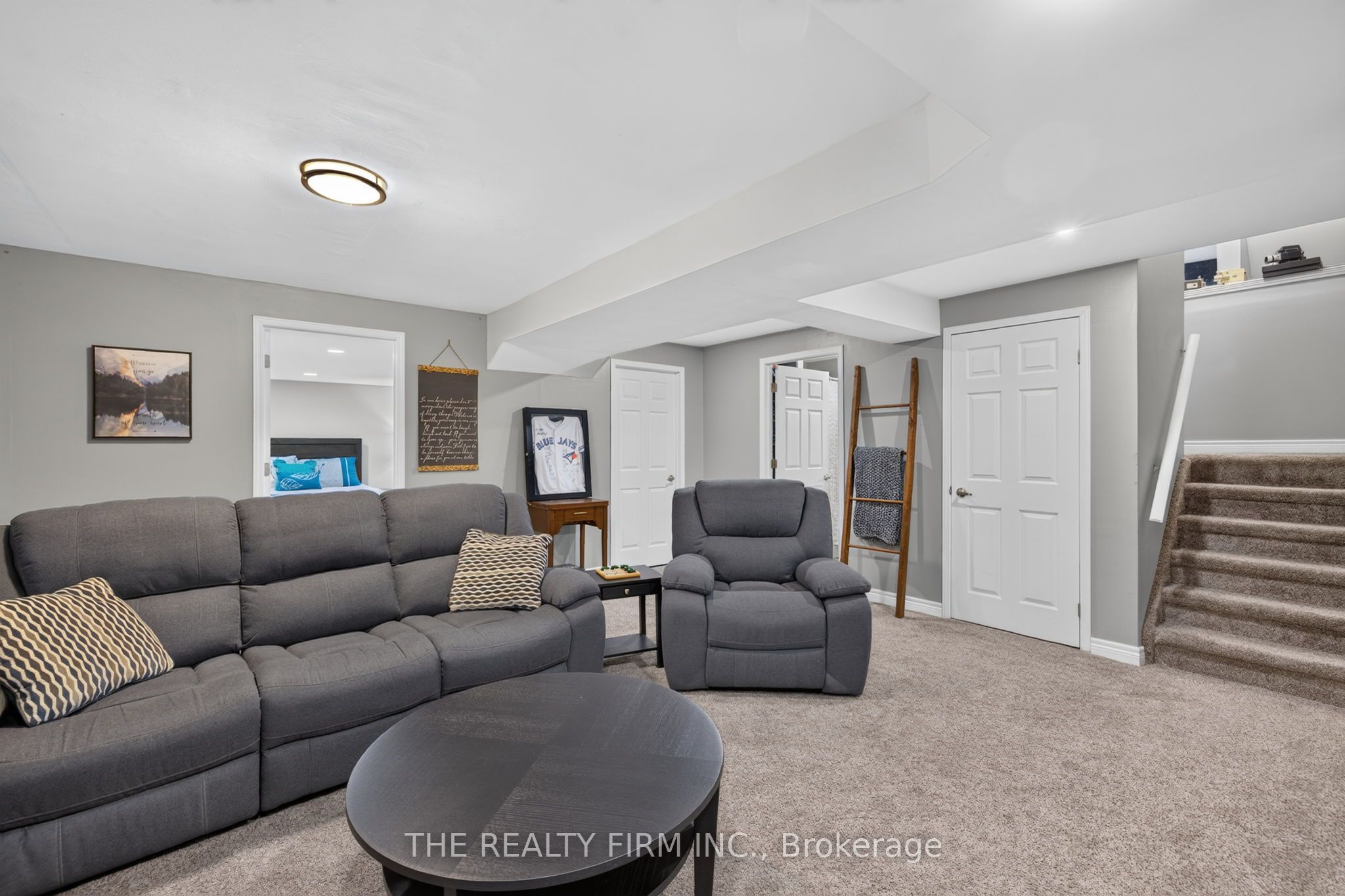 6 Oakdale Place Property Photo 25