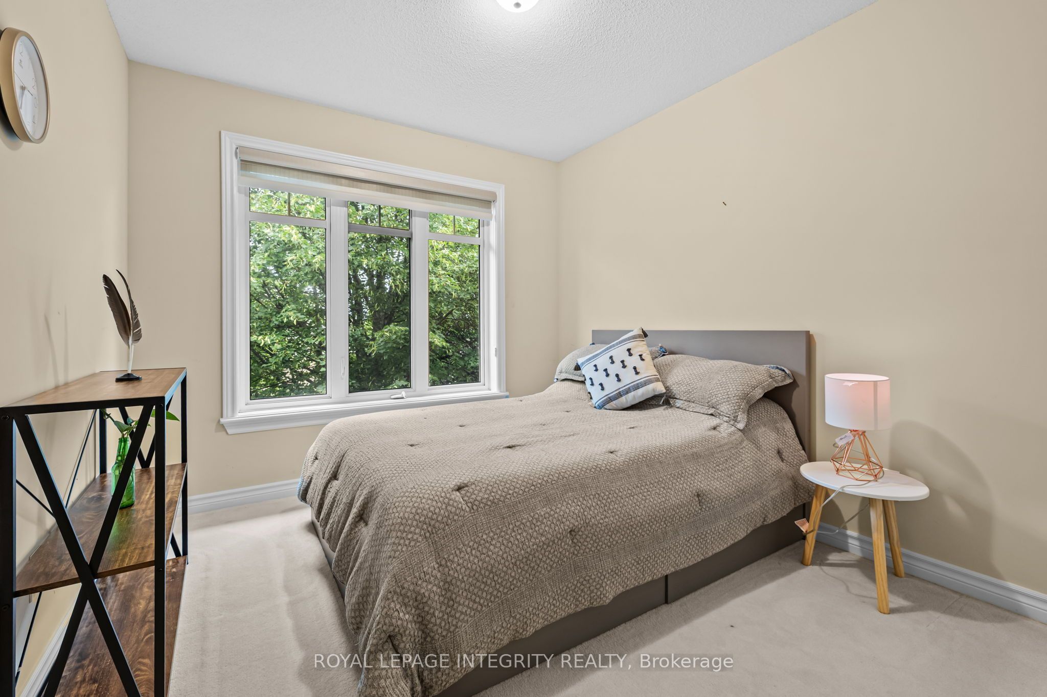 280 Keyrock Drive Property Photo 17