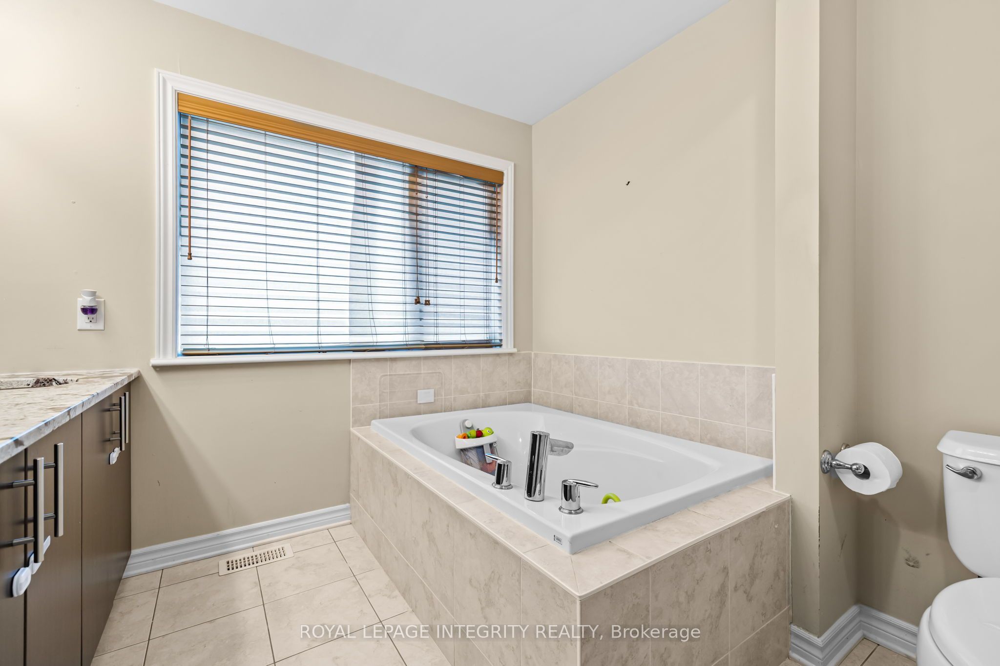 280 Keyrock Drive Property Photo 29