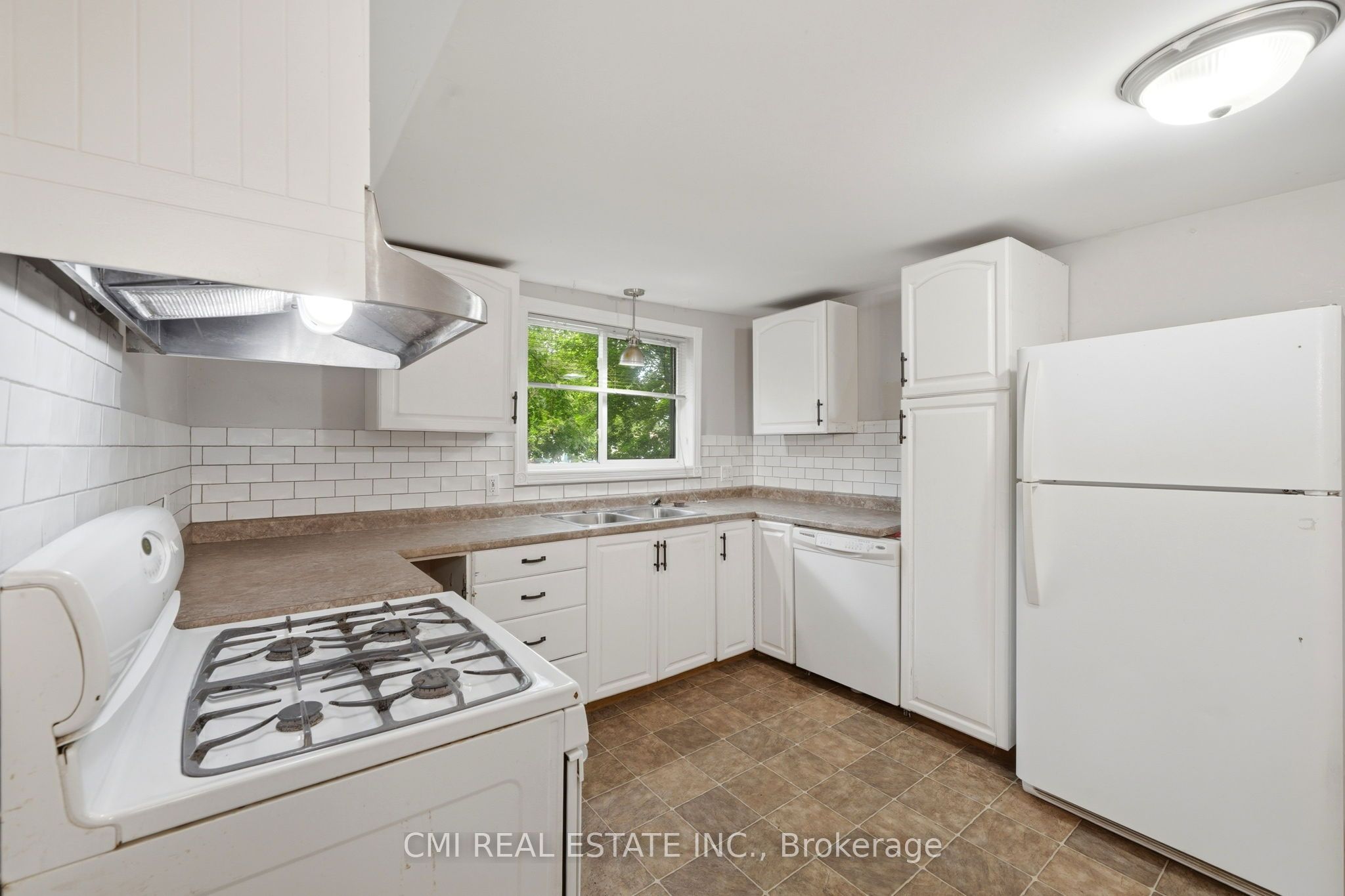 12 Argyle Street Property Photo 13