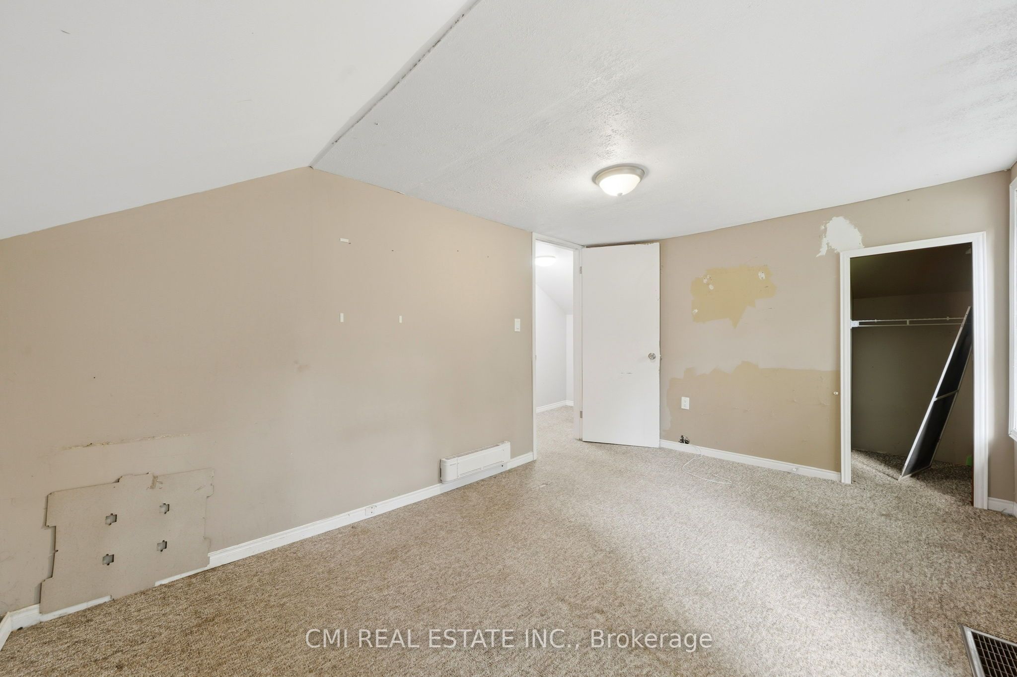 12 Argyle Street Property Photo 17